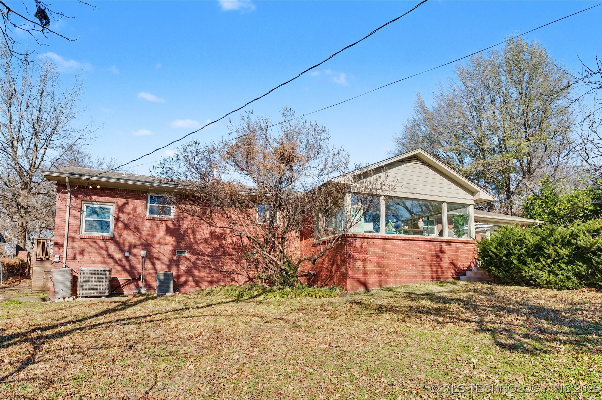 4156 E 43rd Street Property Photo 38