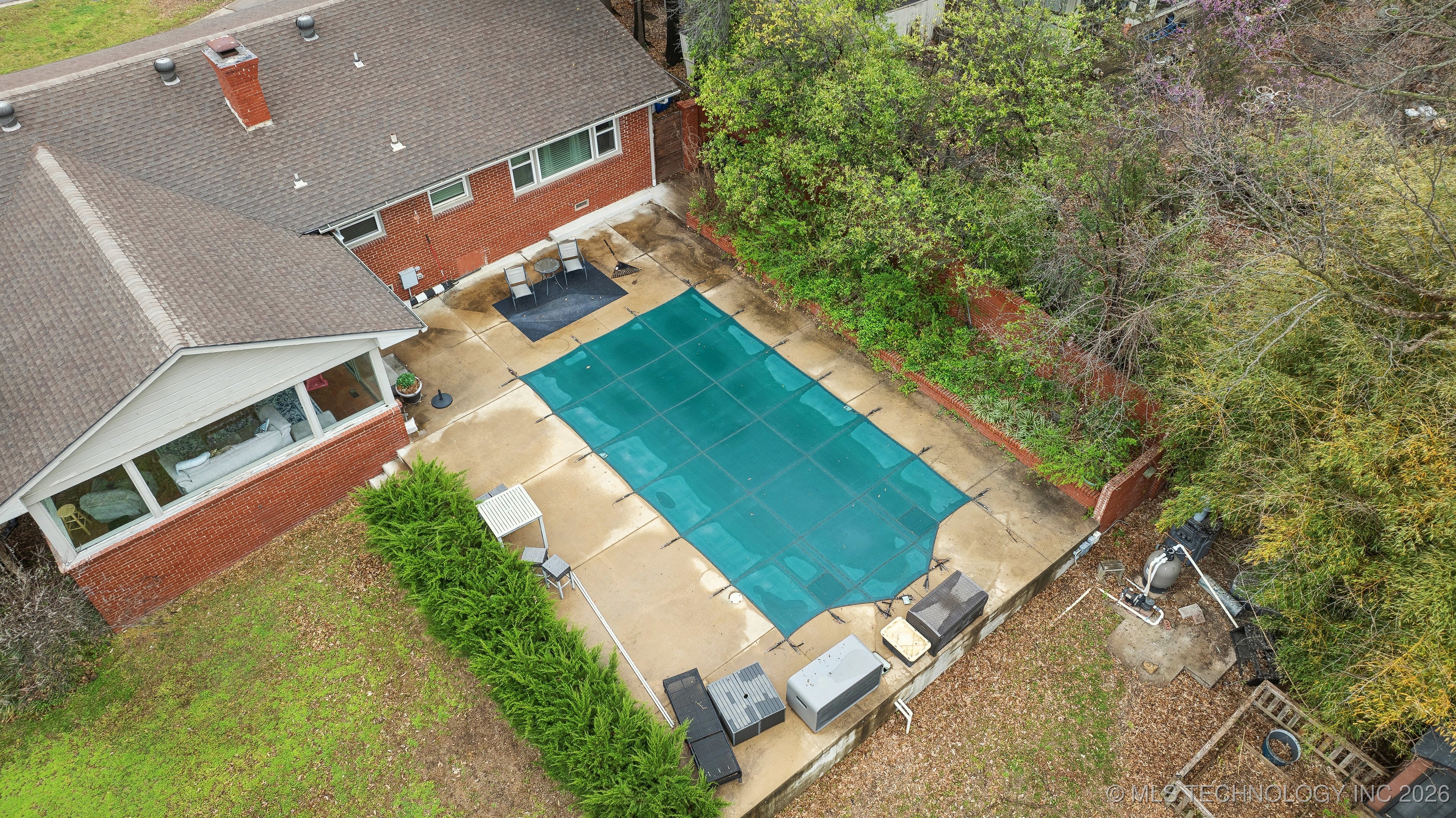 4156 E 43rd Street Property Photo 41