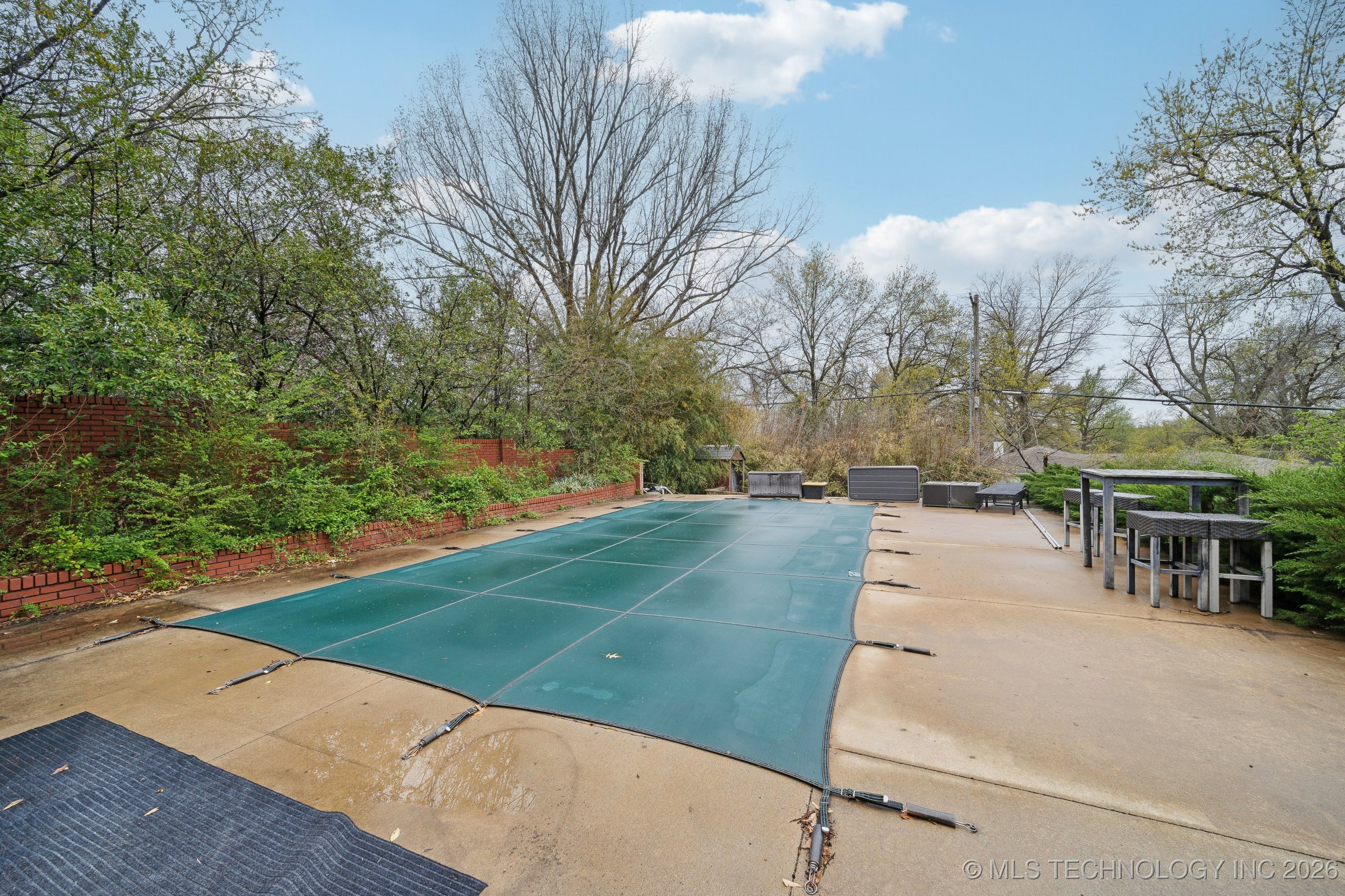 4156 E 43rd Street Property Photo 42