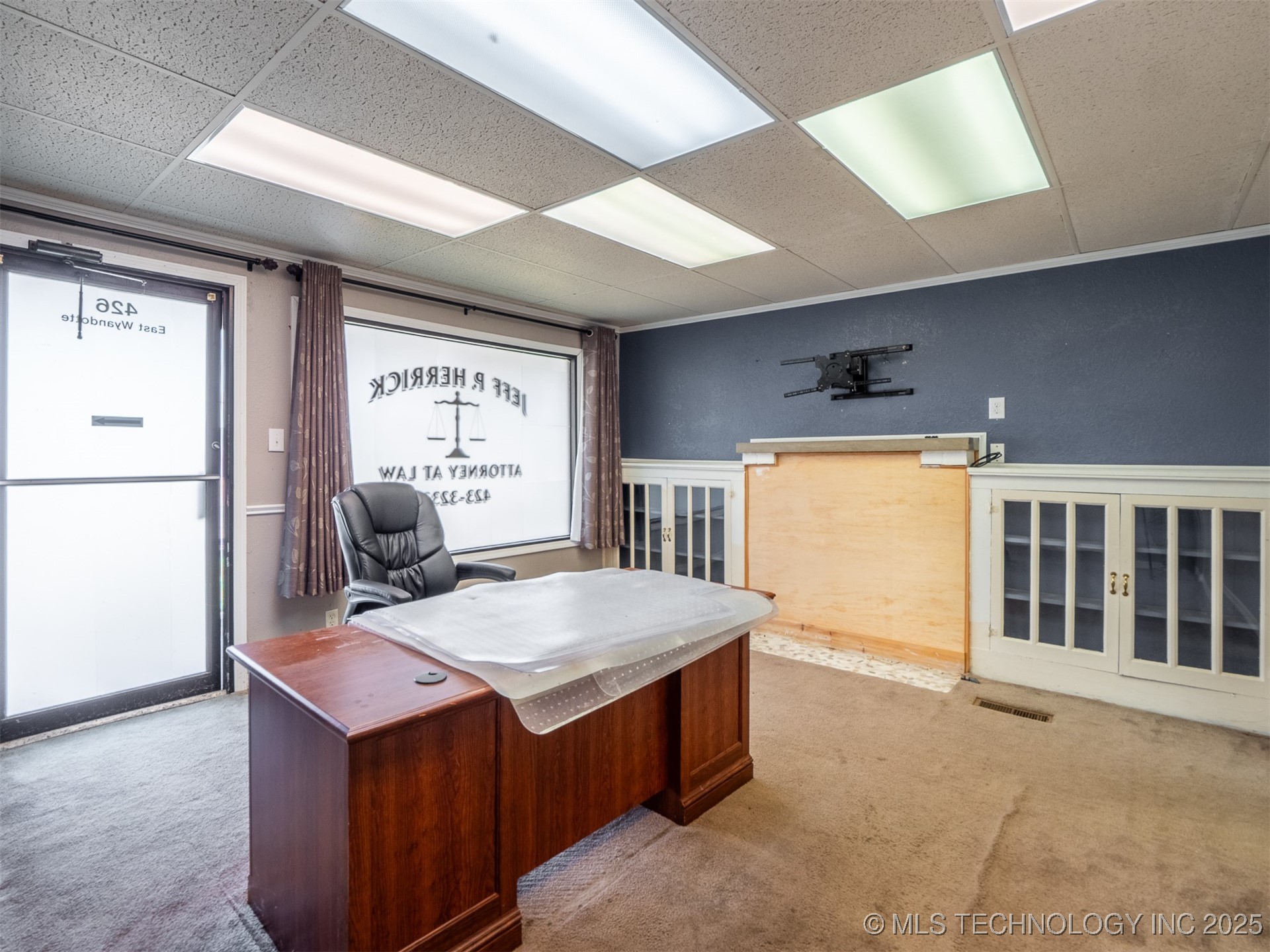 426 E Wyandotte Property Photo 6