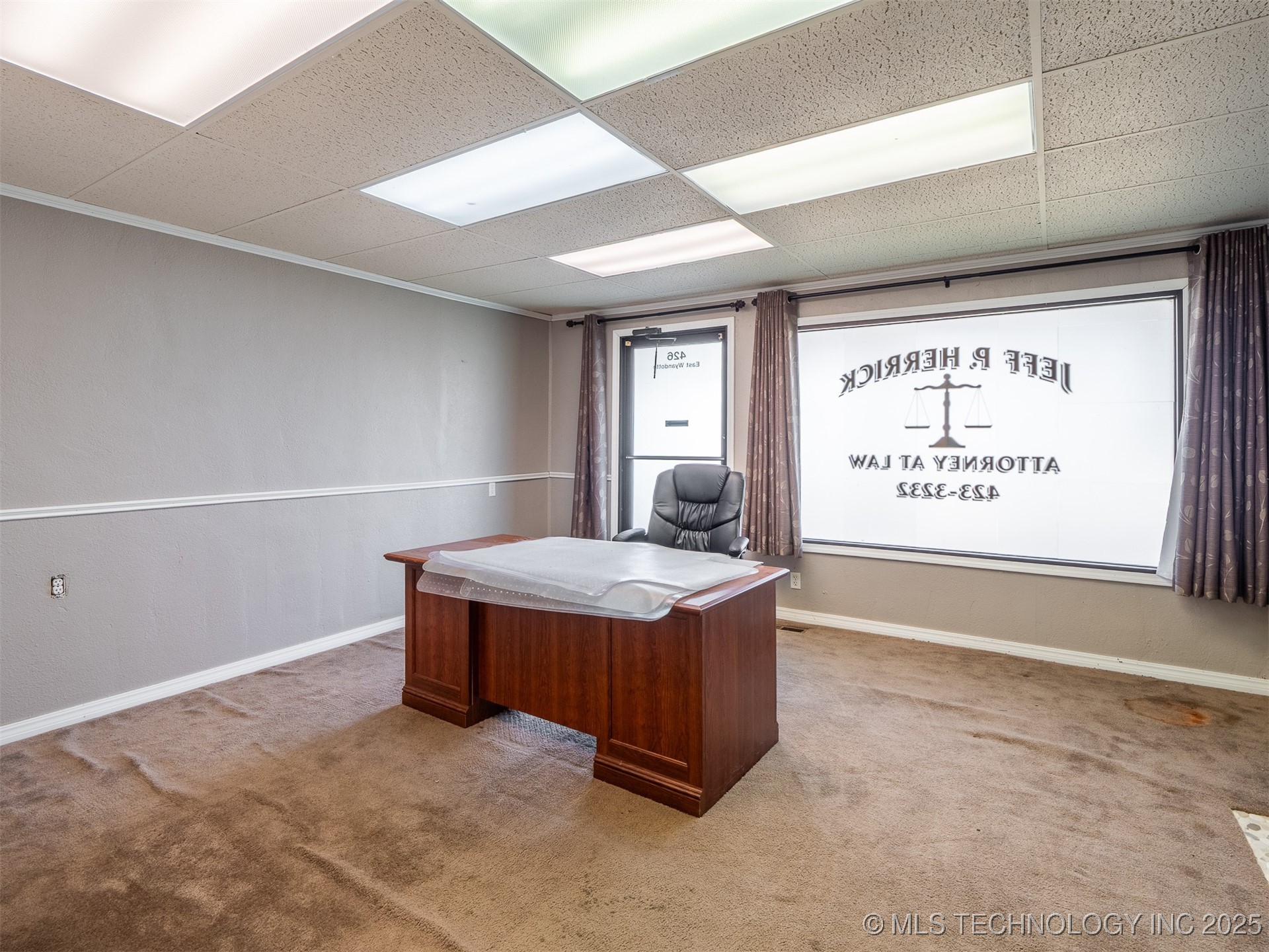 426 E Wyandotte Property Photo 7