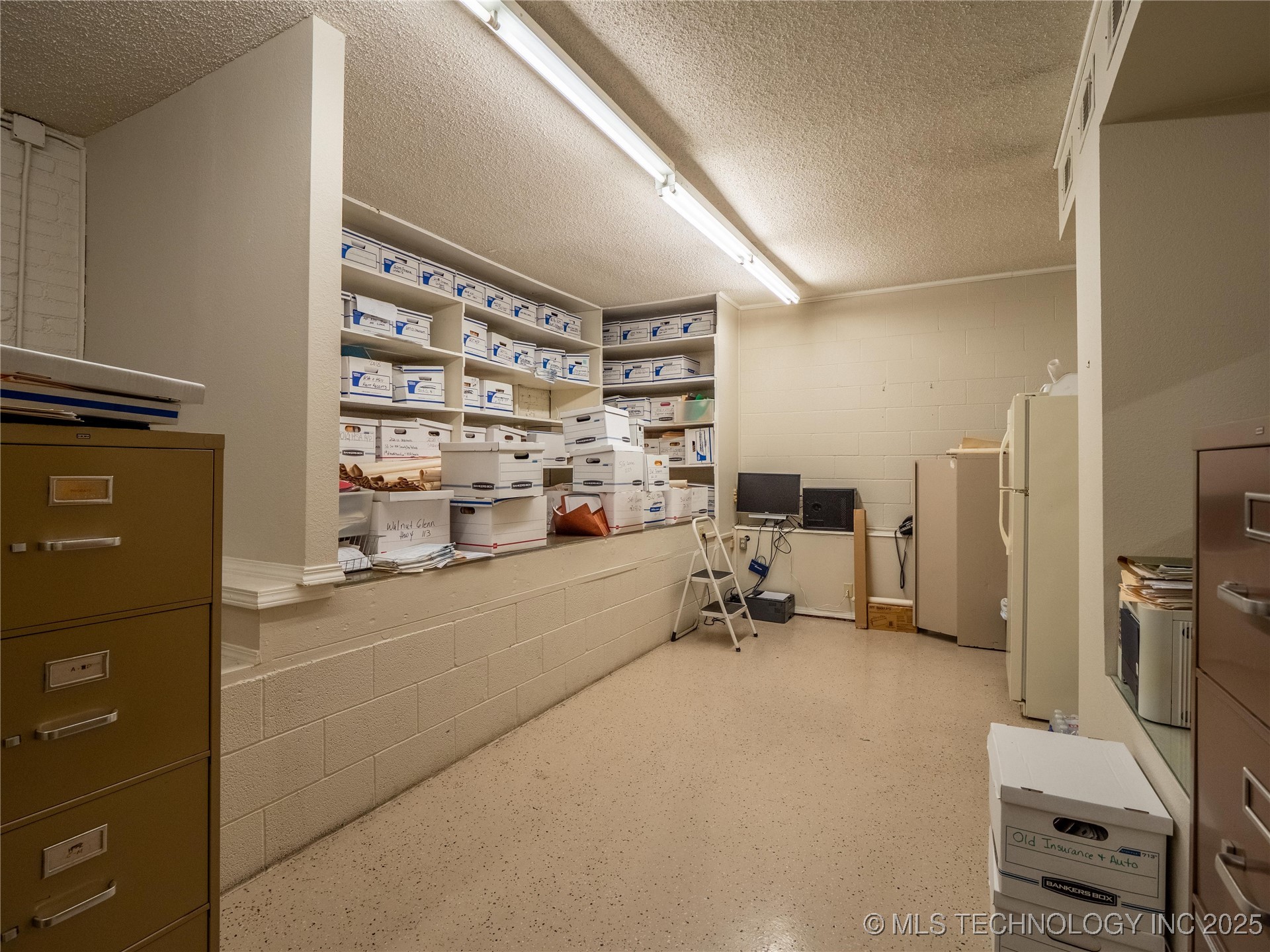 15 E Carl Albert Property Photo 11