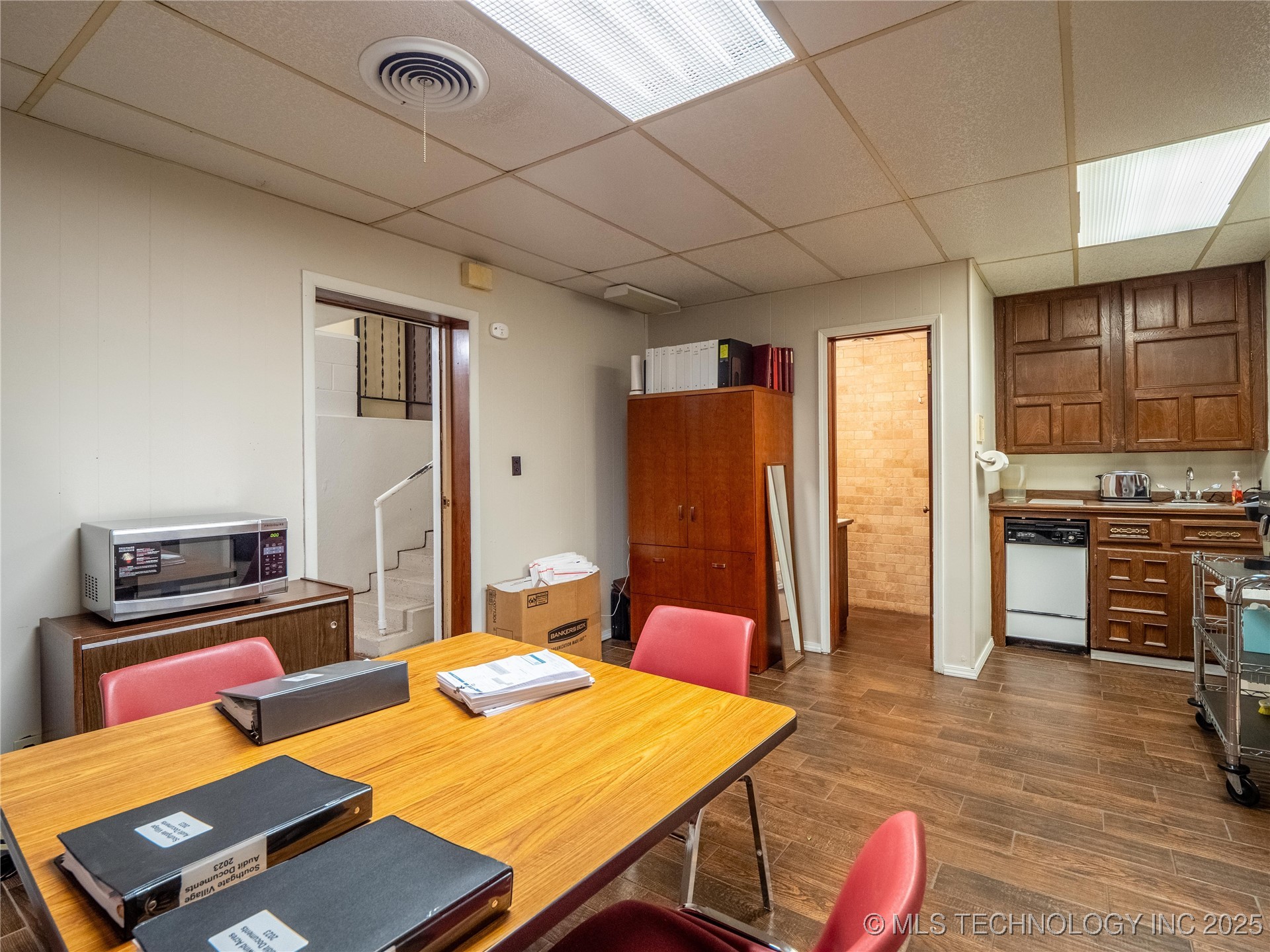 15 E Carl Albert Property Photo 16