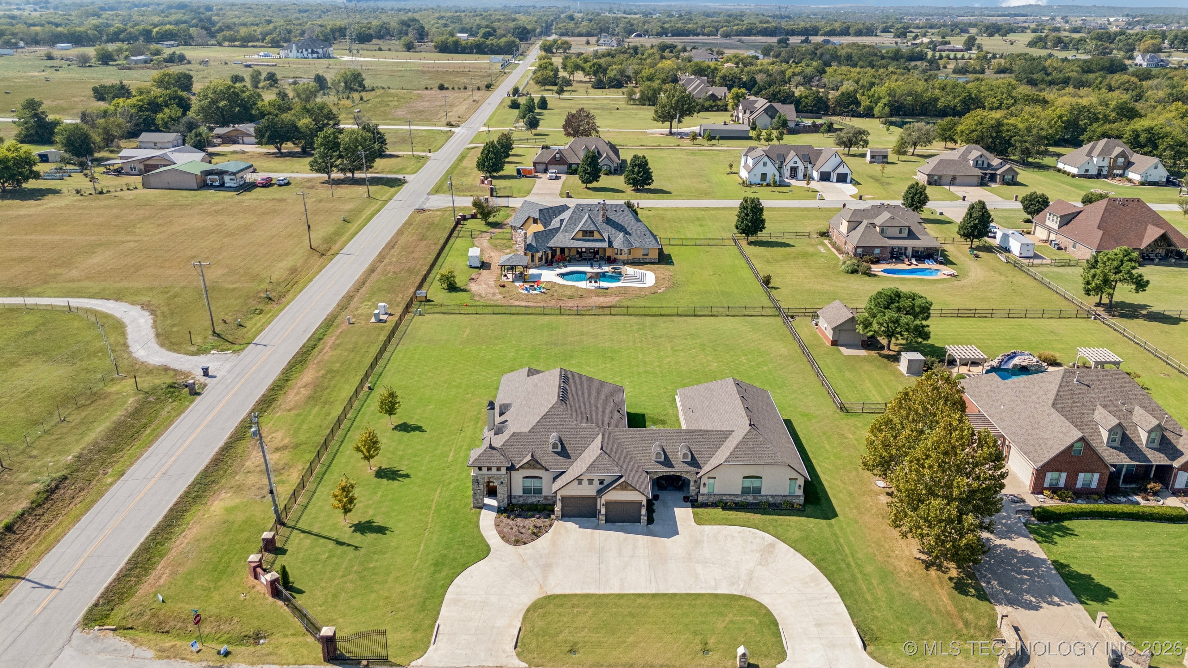 18070 S 72nd East Avenue Property Photo 35