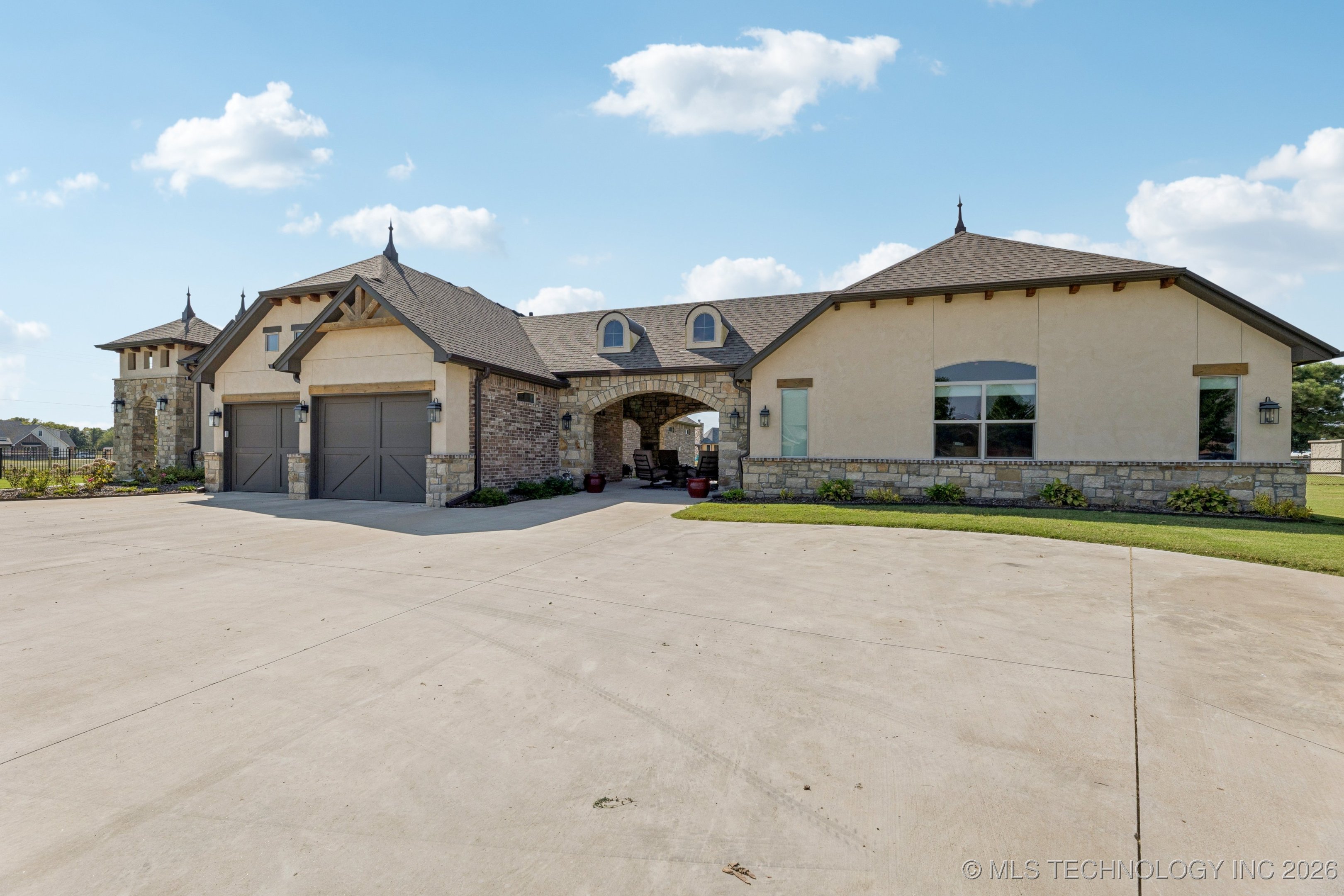 18070 S 72nd East Avenue Property Photo 39