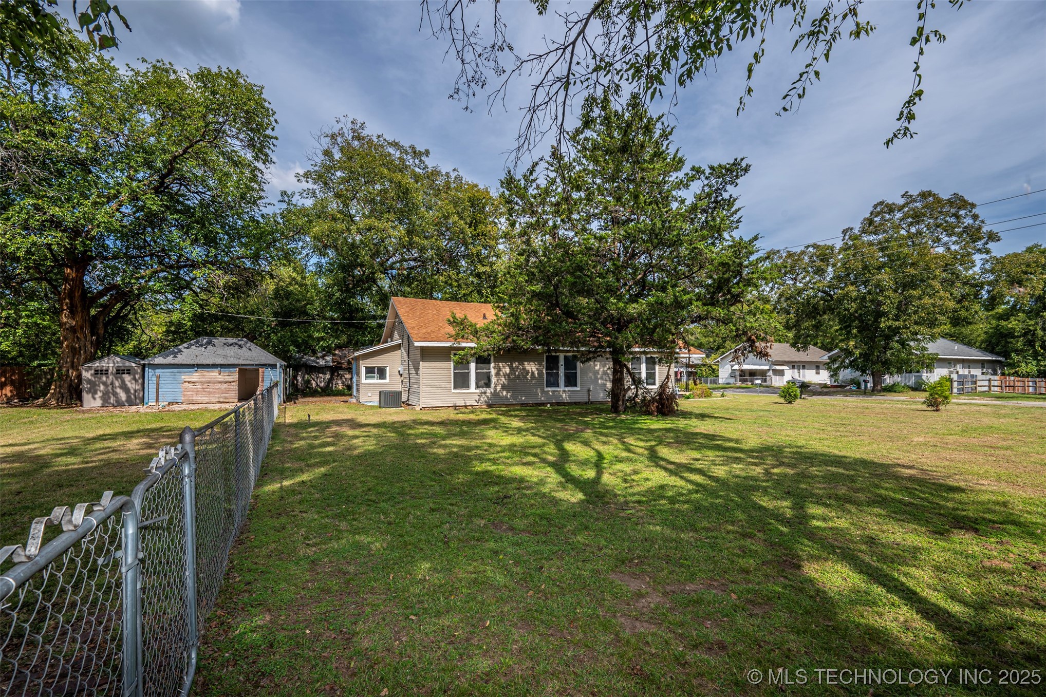 311 F Street Ne Property Photo 30