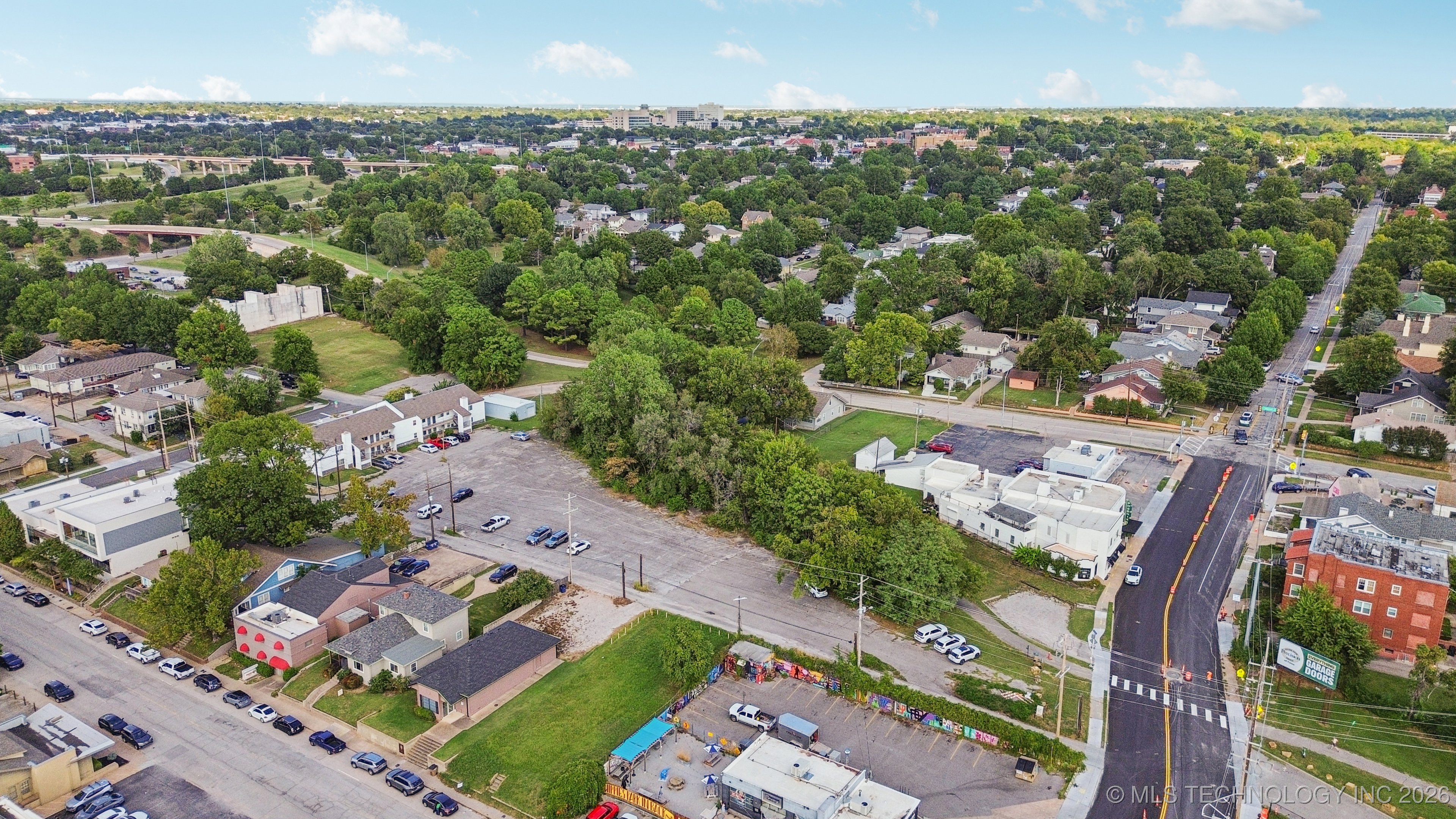 121 E 18th Street S Property Photo 7