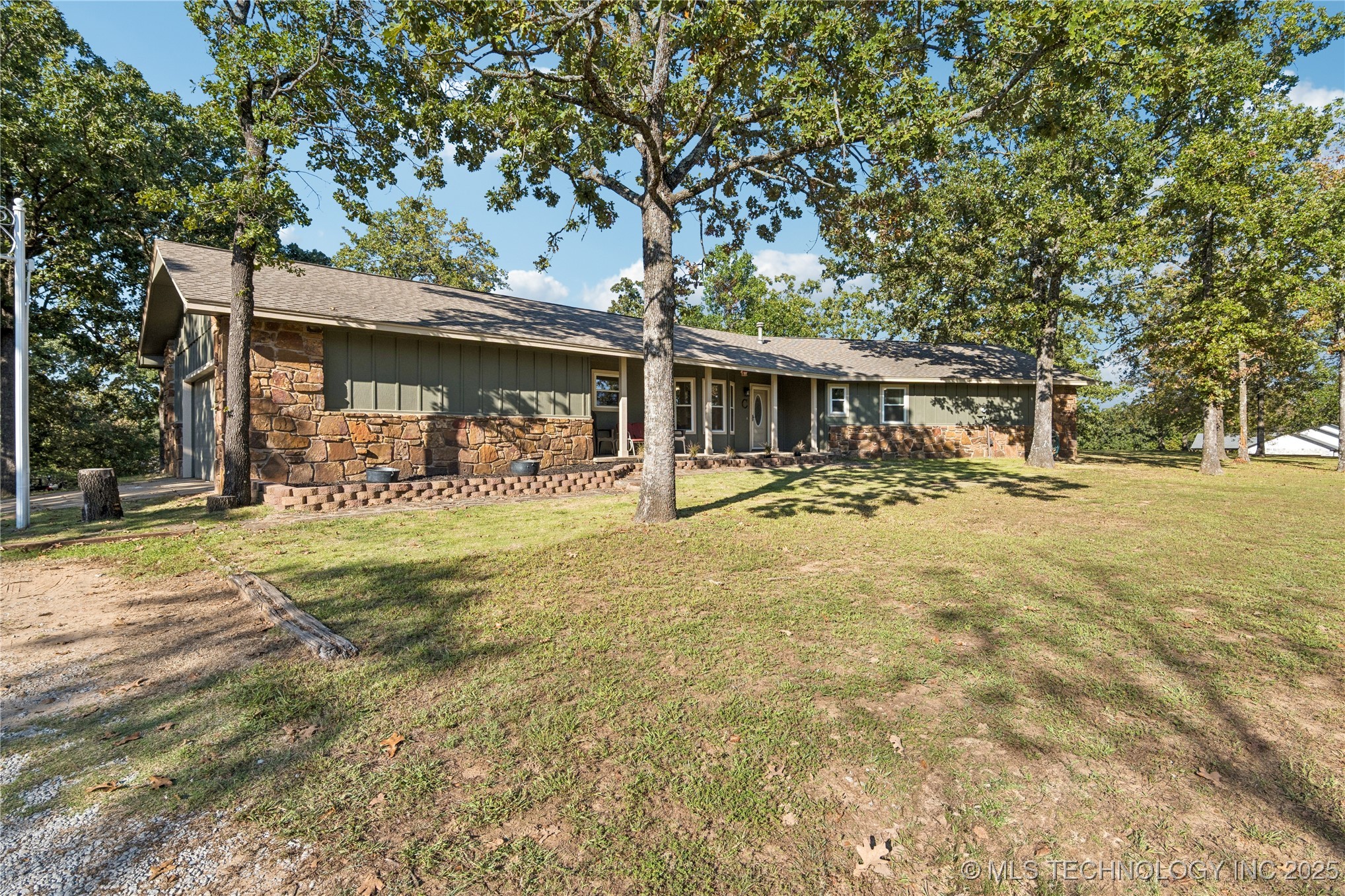 2389 Timberlane Ridge Road Property Photo 8