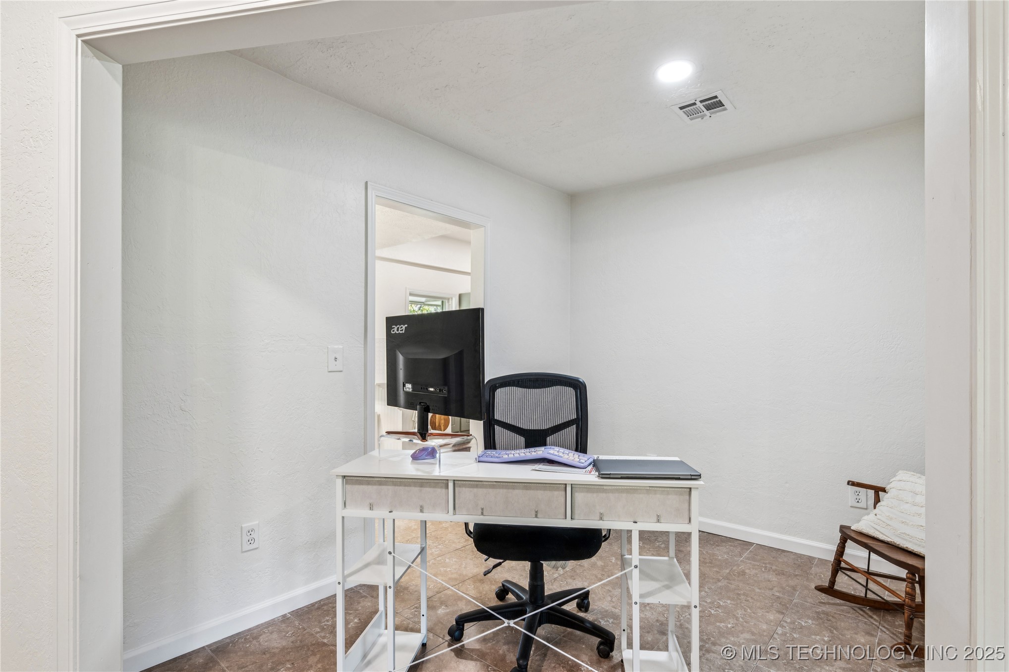 2389 Timberlane Ridge Road Property Photo 13