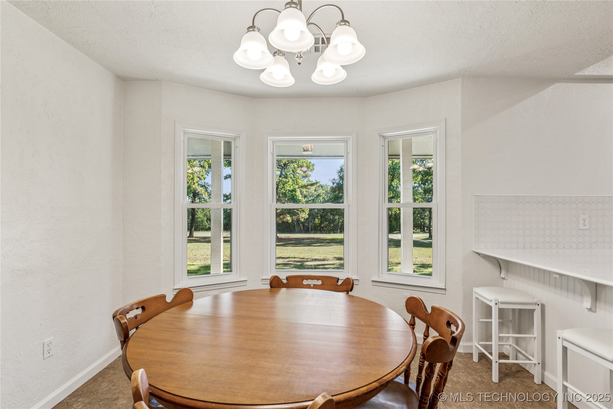 2389 Timberlane Ridge Road Property Photo 15