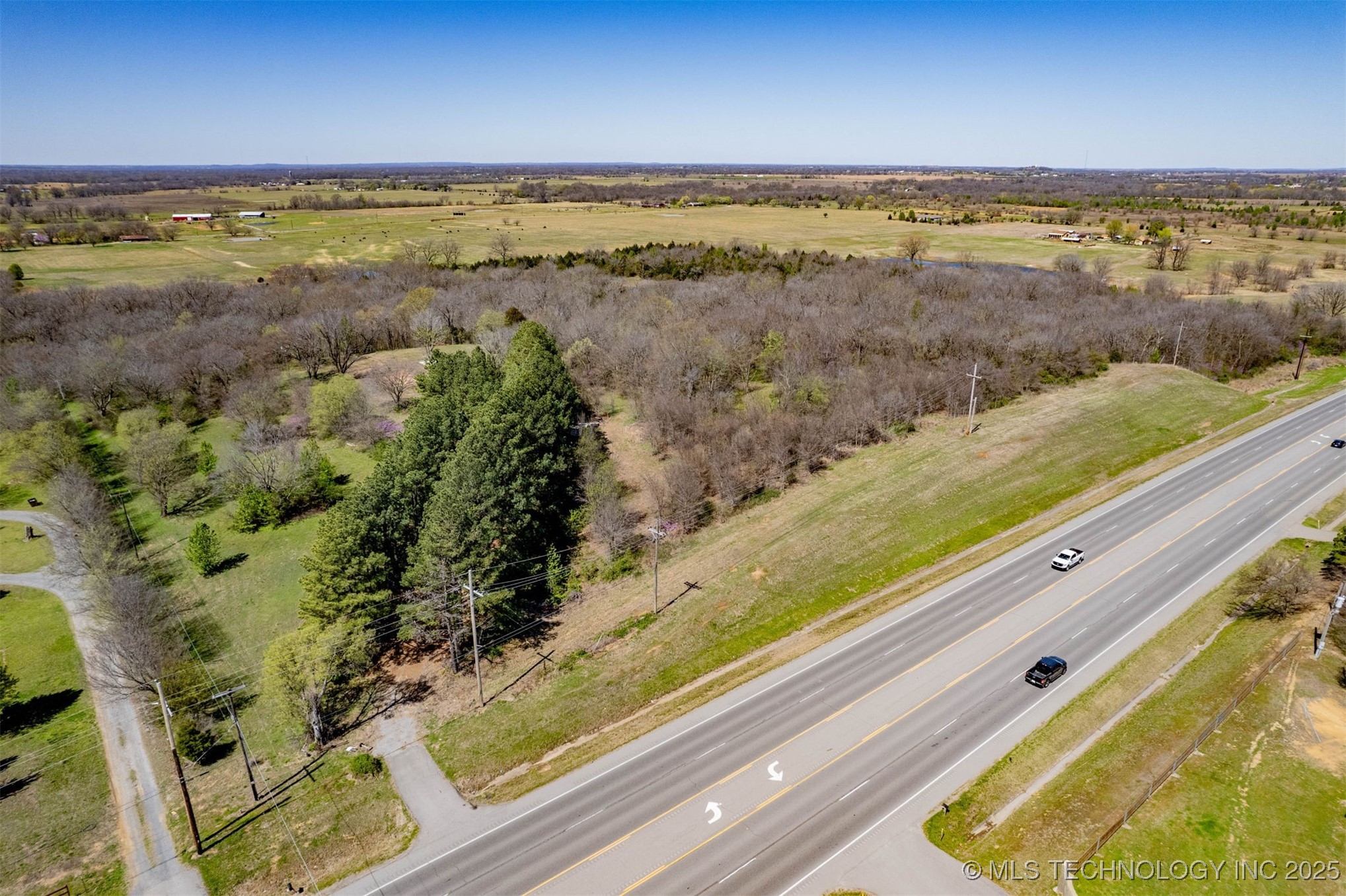 S Hwy 69 Property Photo 4