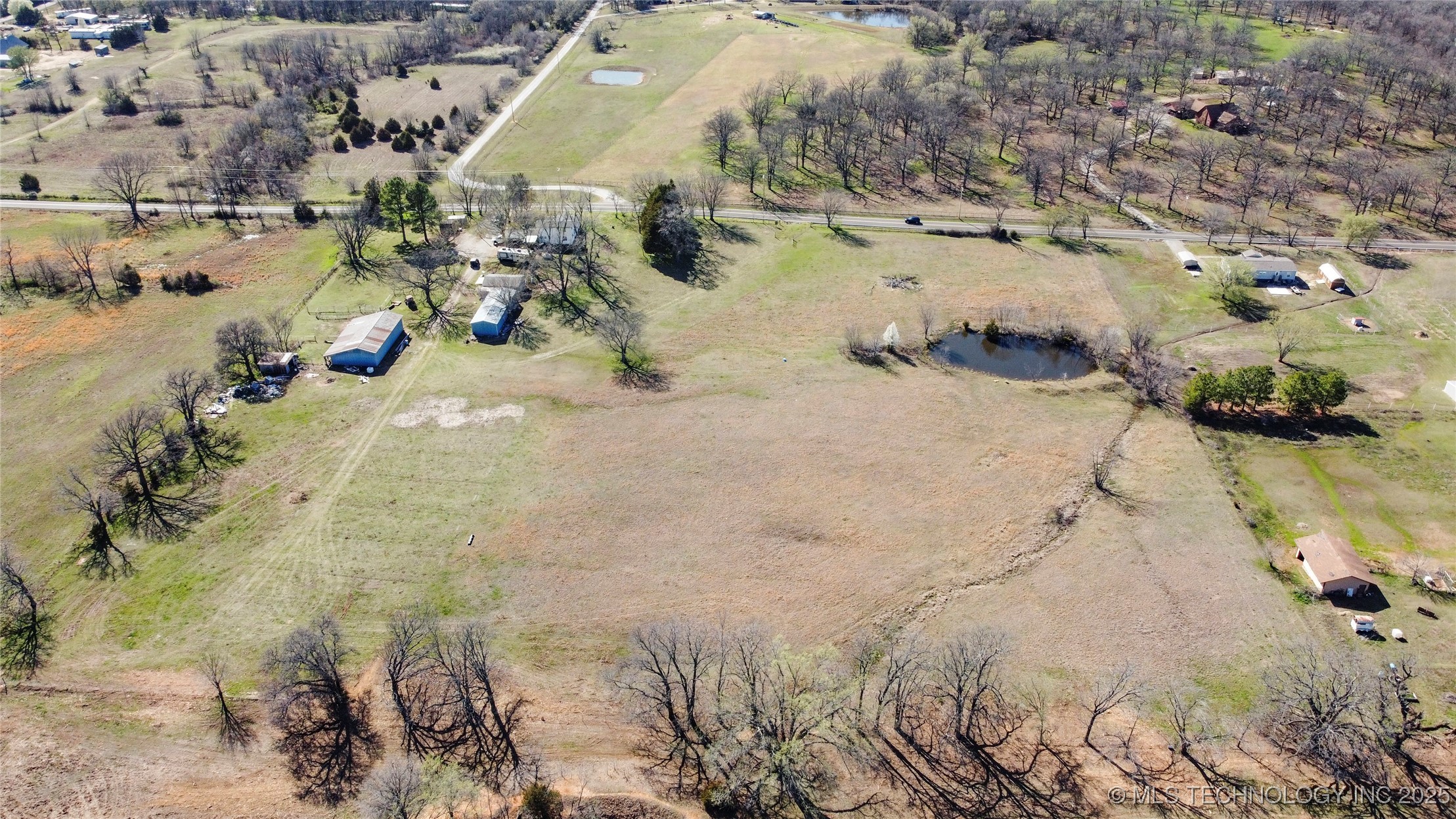 5211 S 4280 Road Property Photo 4