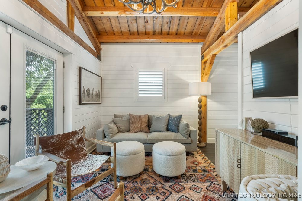 68243 S 220th Road Property Photo 16