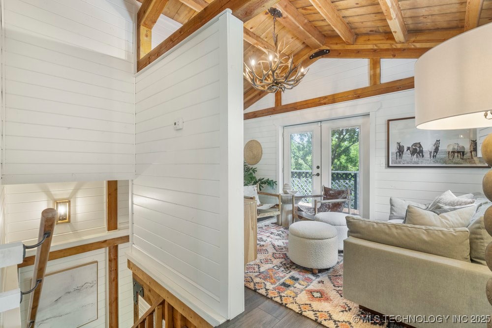 68243 S 220th Road Property Photo 18