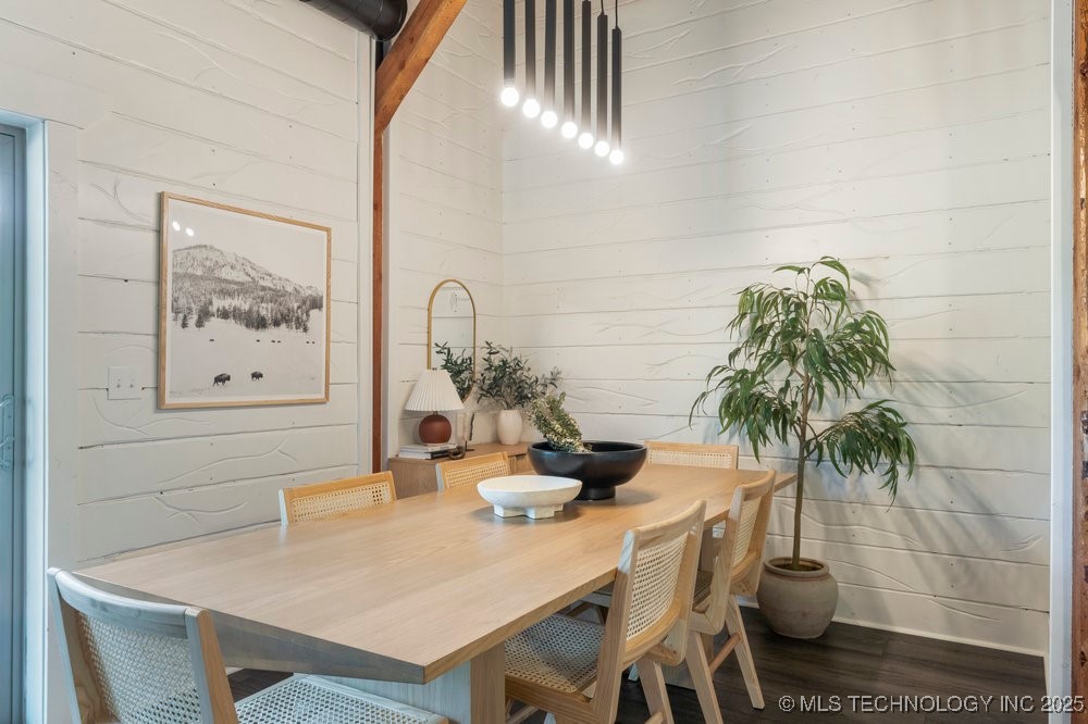 68243 S 220th Road Property Photo 20