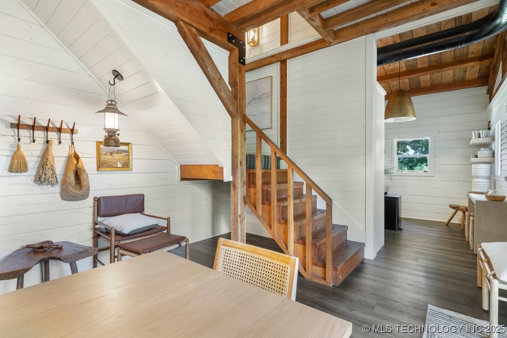 68243 S 220th Road Property Photo 21