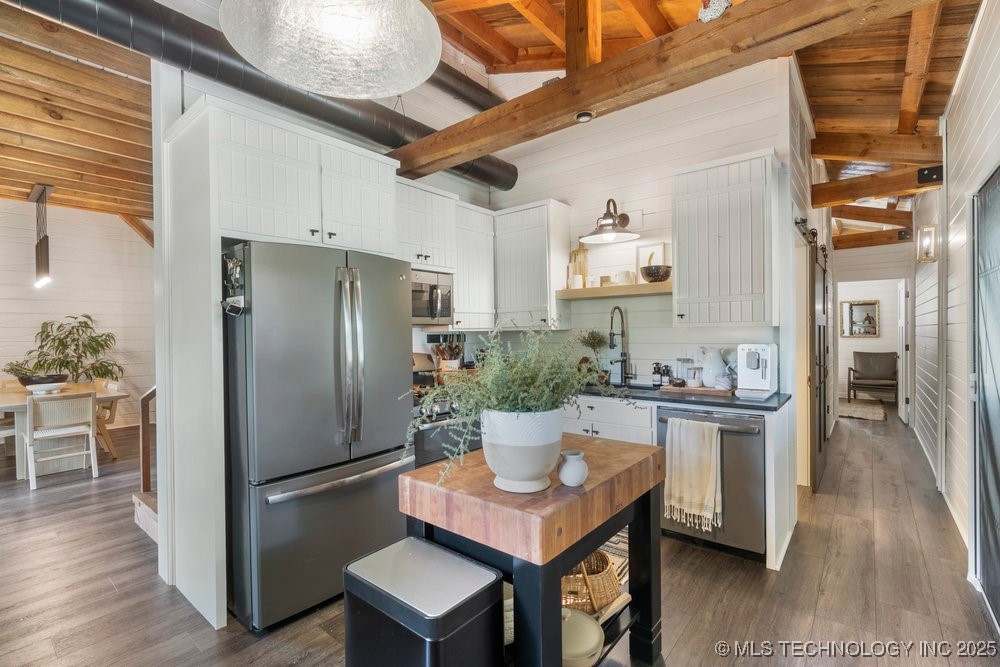 68243 S 220th Road Property Photo 22