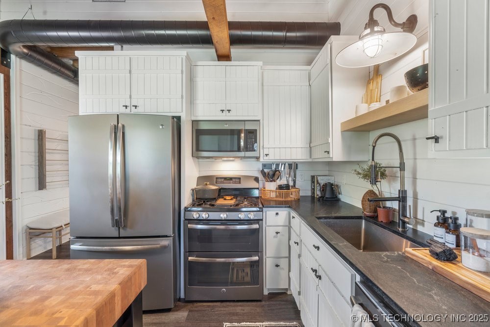 68243 S 220th Road Property Photo 23