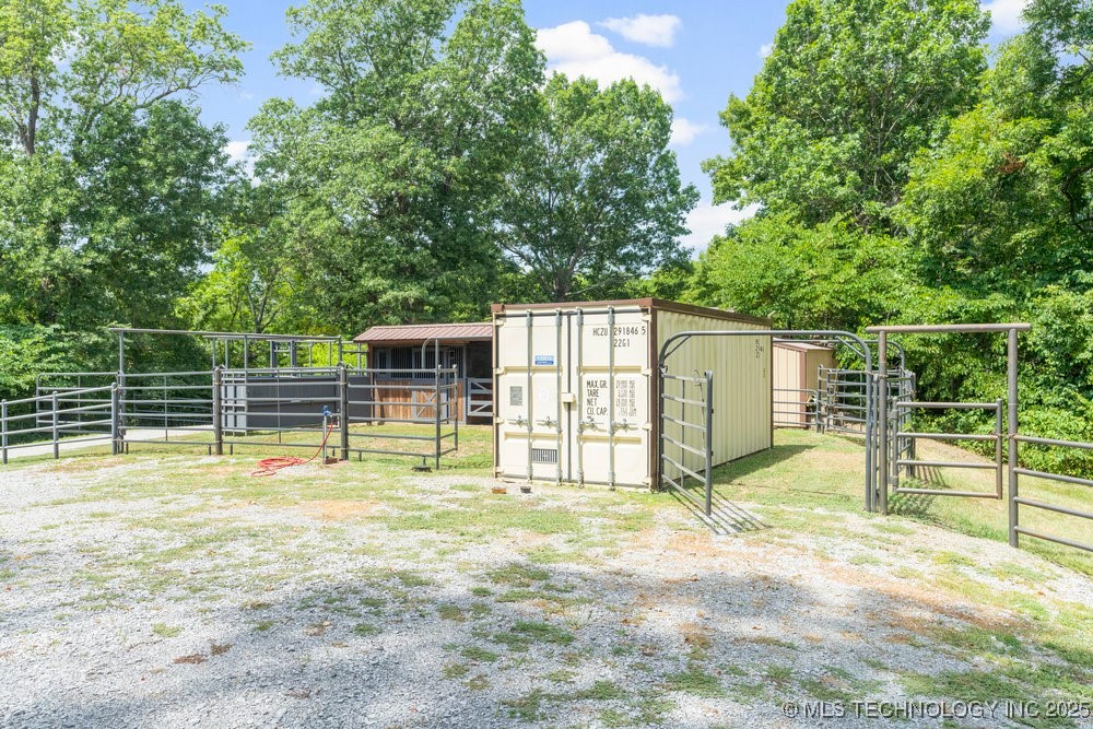 68243 S 220th Road Property Photo 45