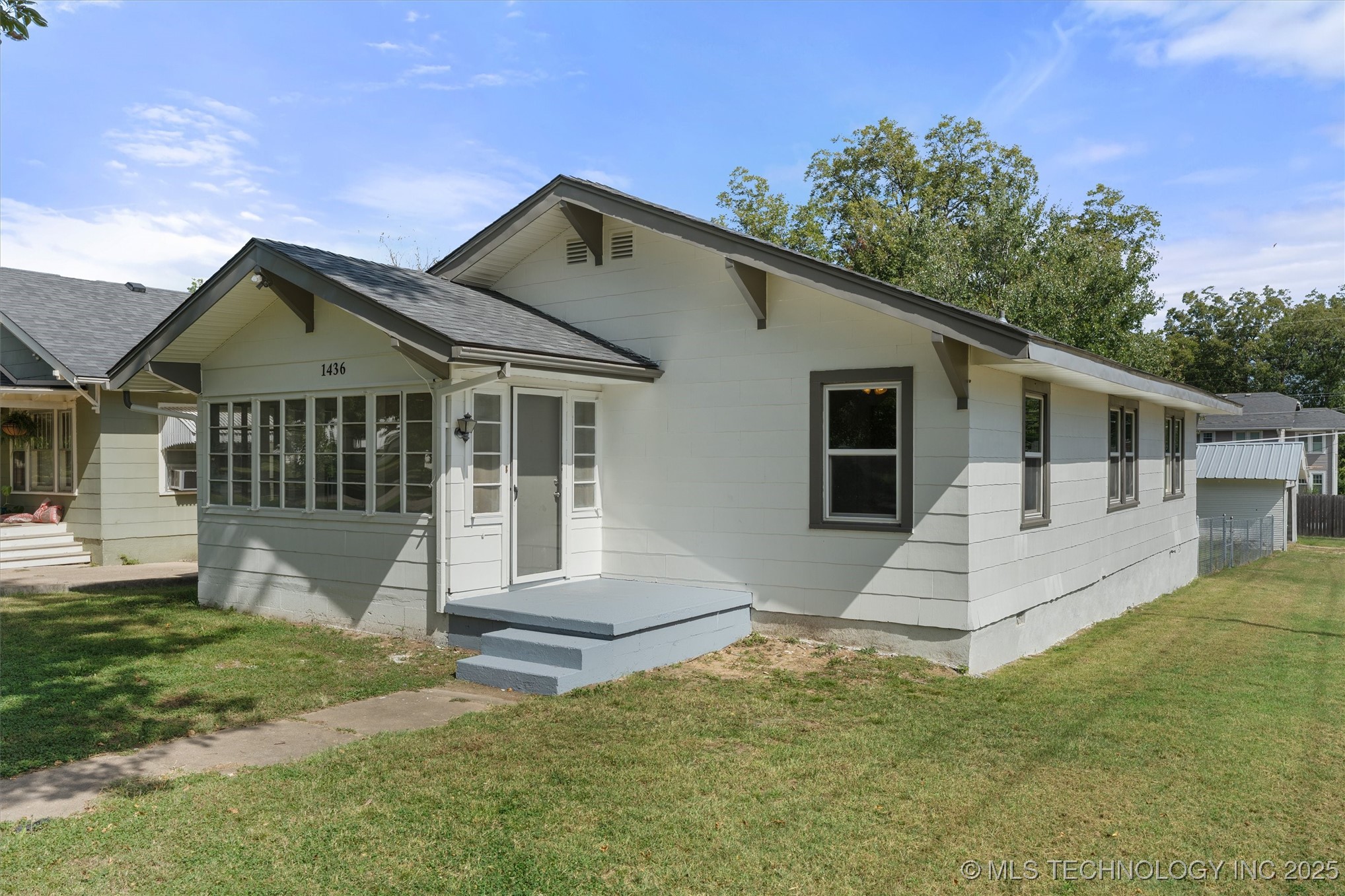 1436 S Keeler Avenue Property Photo 2