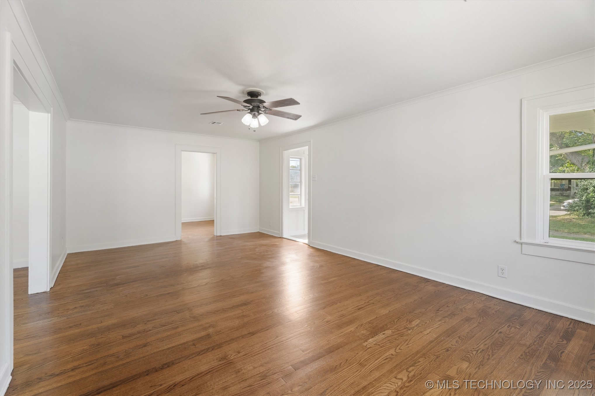 1436 S Keeler Avenue Property Photo 8