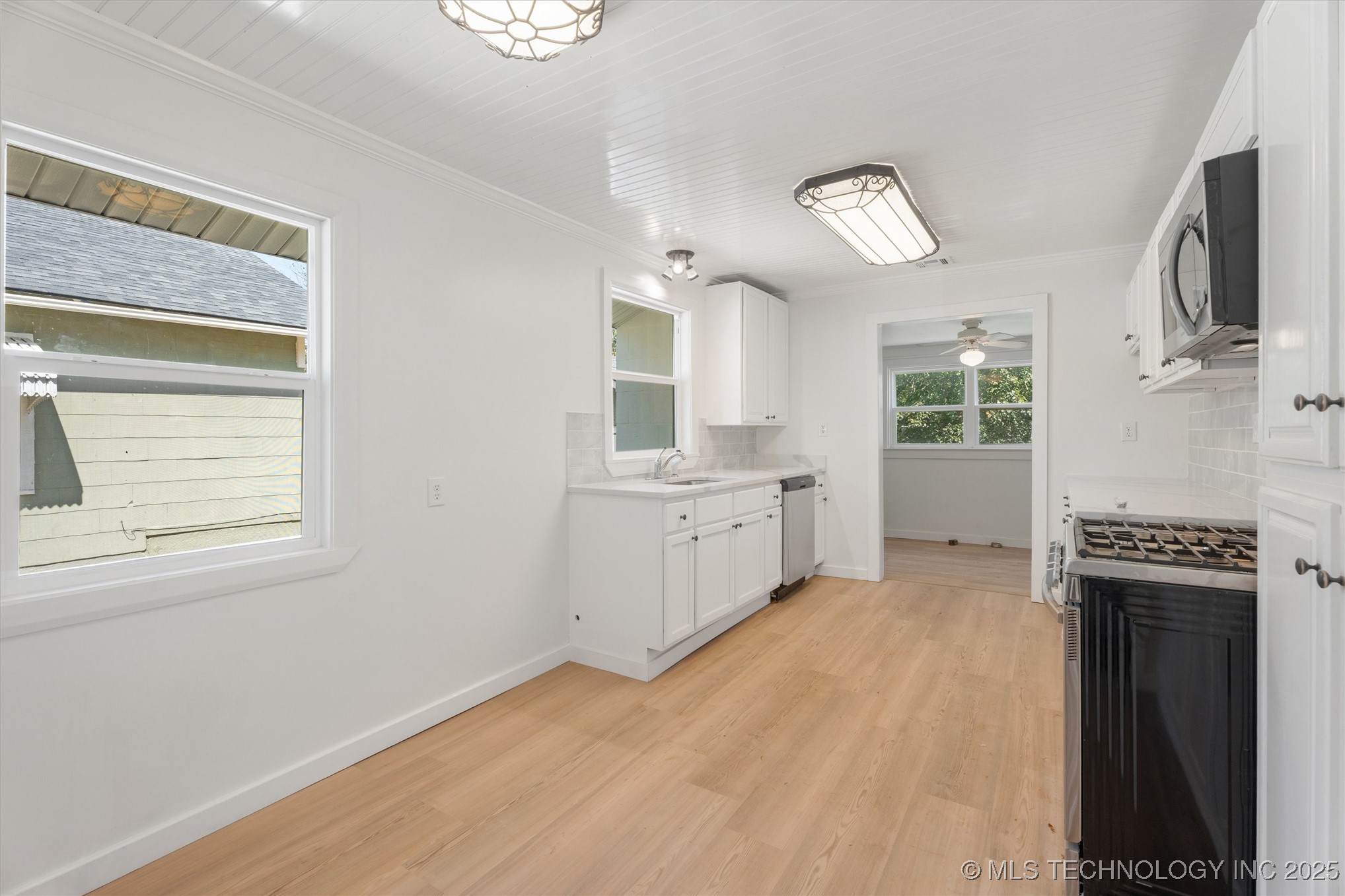 1436 S Keeler Avenue Property Photo 20