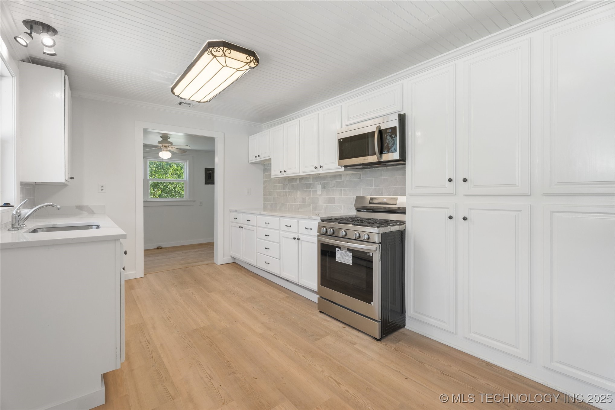 1436 S Keeler Avenue Property Photo 21