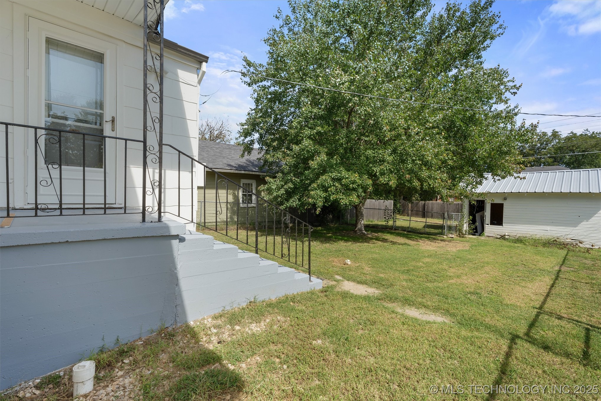 1436 S Keeler Avenue Property Photo 26