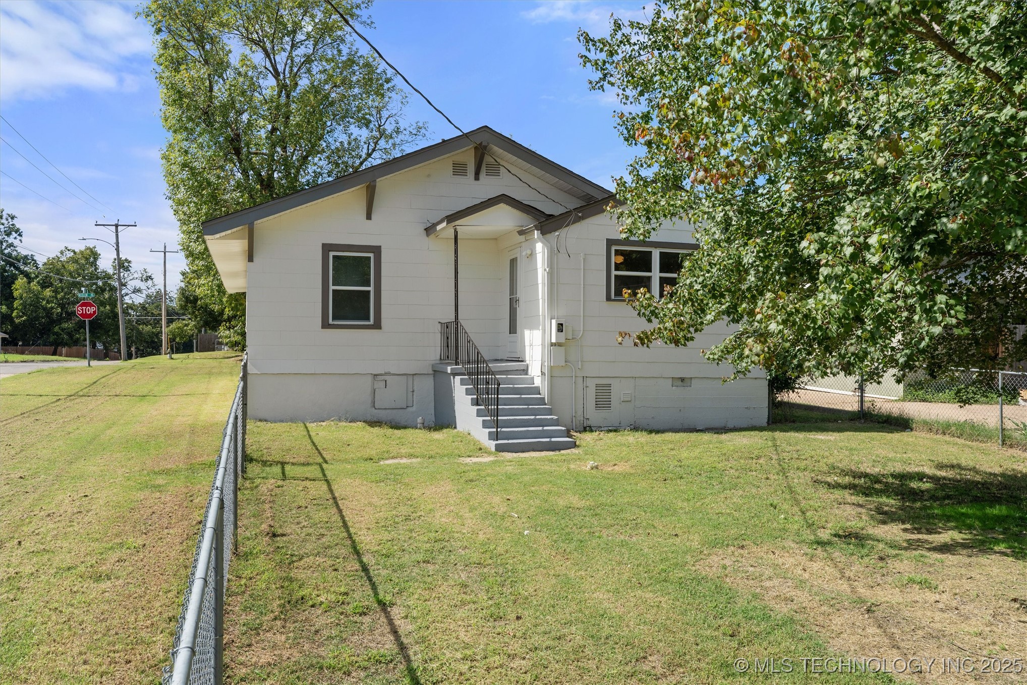 1436 S Keeler Avenue Property Photo 27