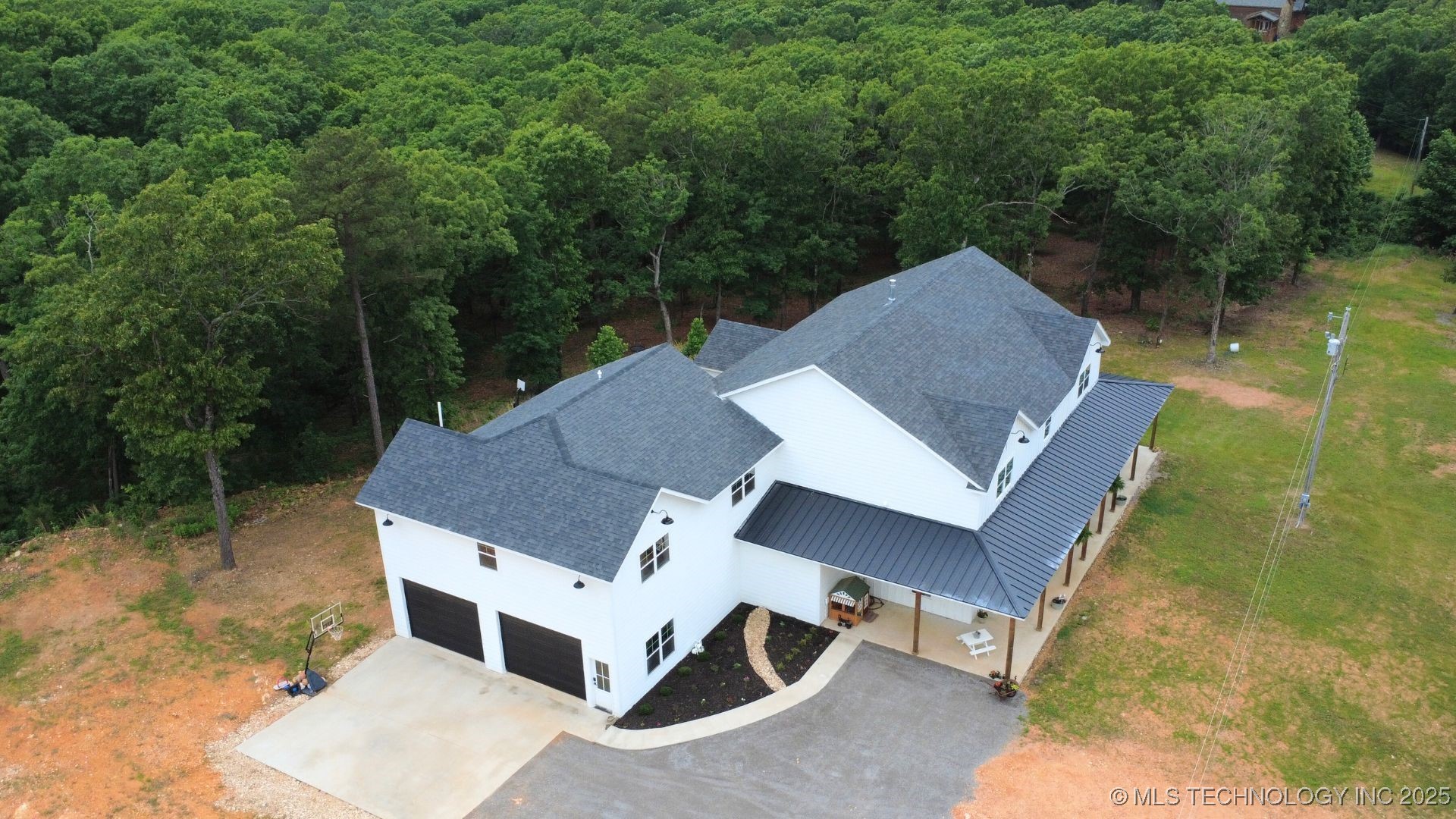 11457 N 510 Road Property Photo 4