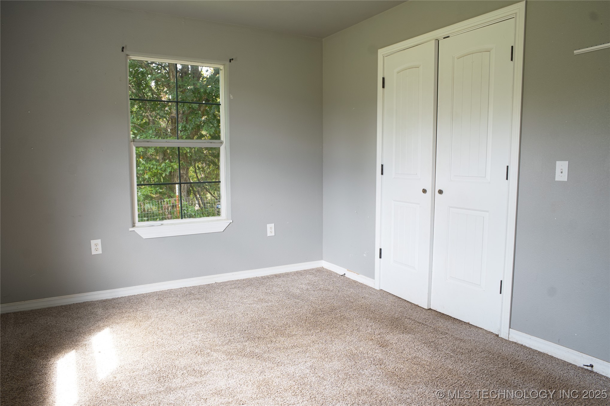 80300 S 4688 Property Photo 15