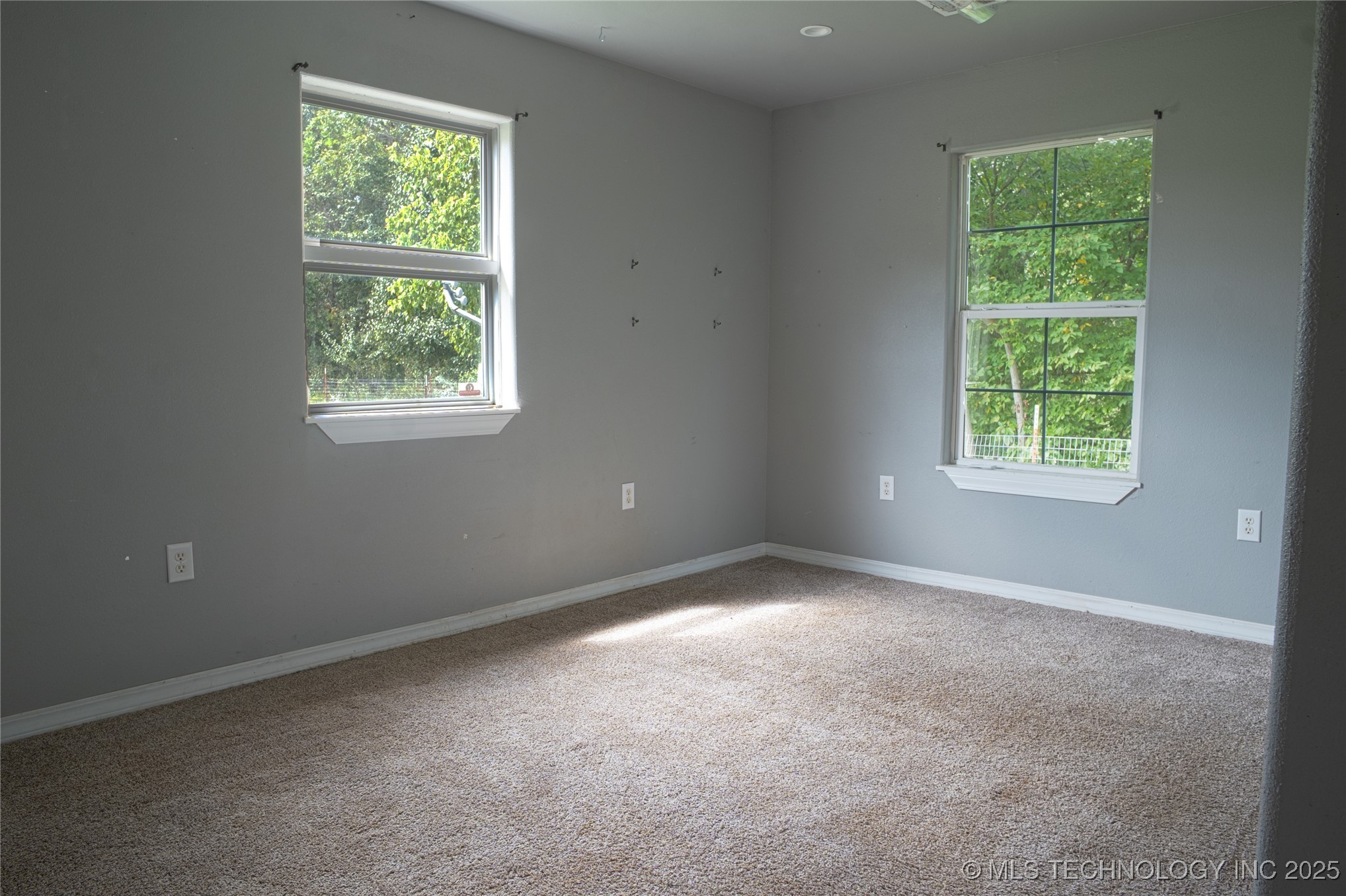 80300 S 4688 Property Photo 16