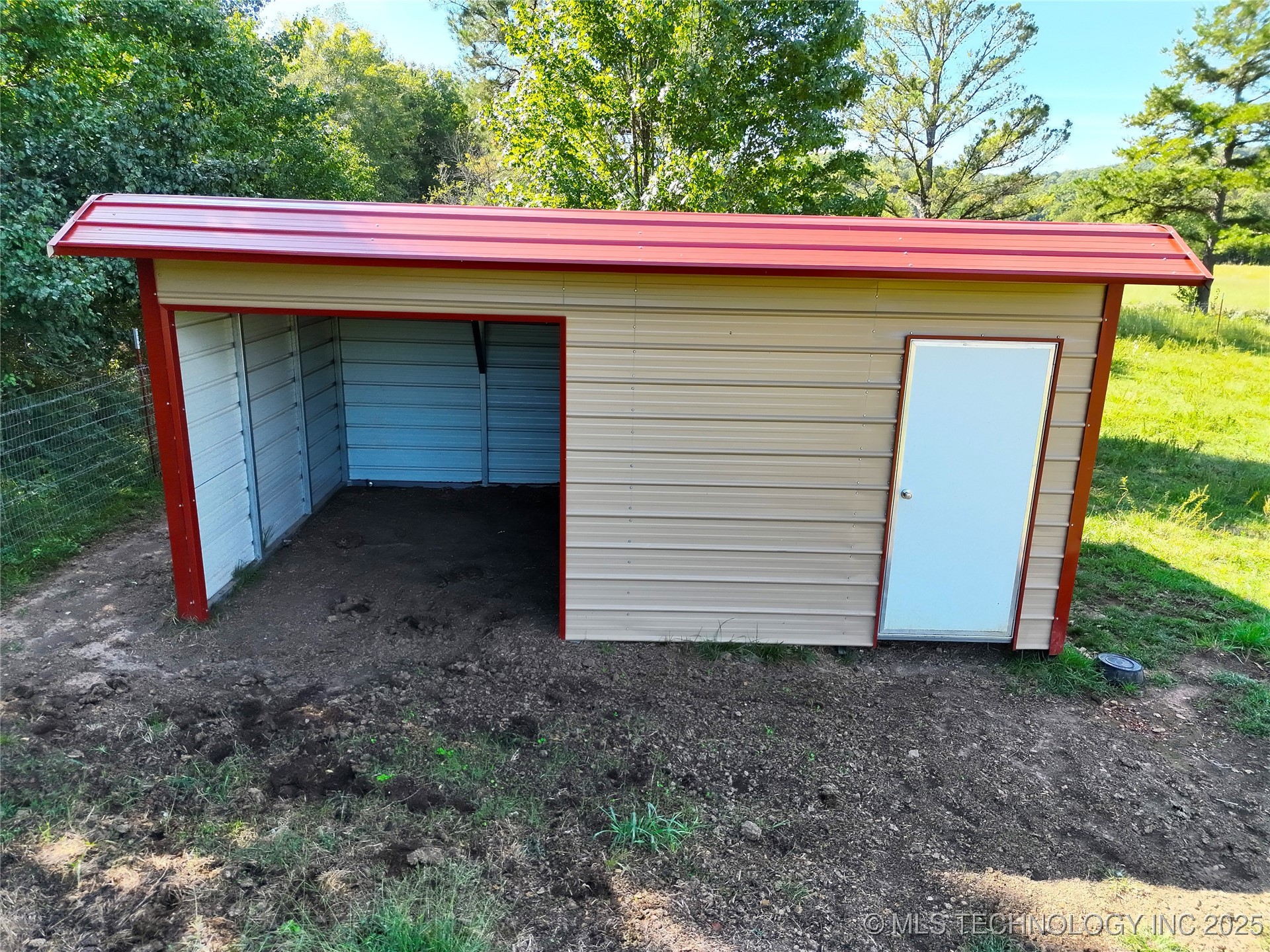 80300 S 4688 Property Photo 28