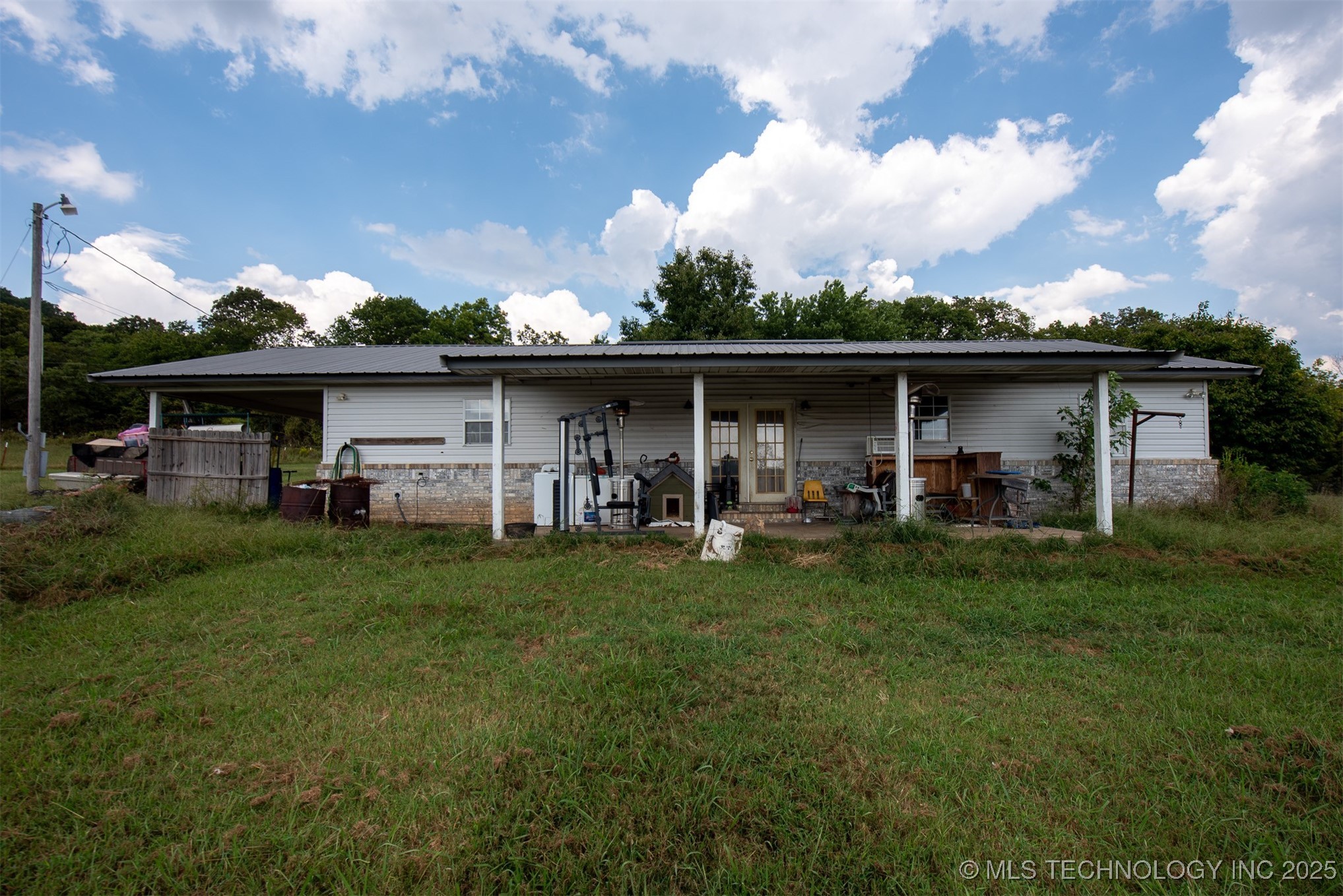465602 E 850 Road Property Photo 4