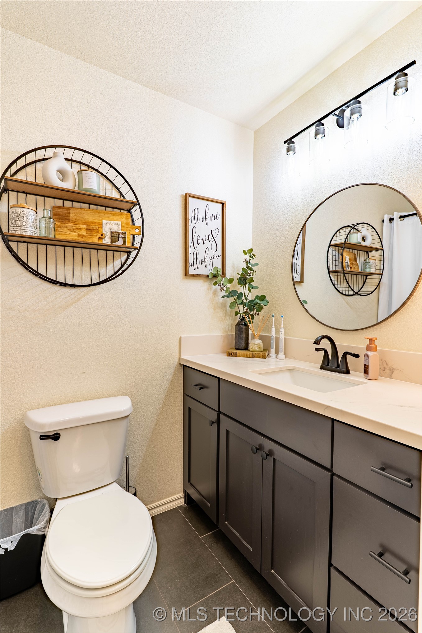 904 S Hickory Street Property Photo 13