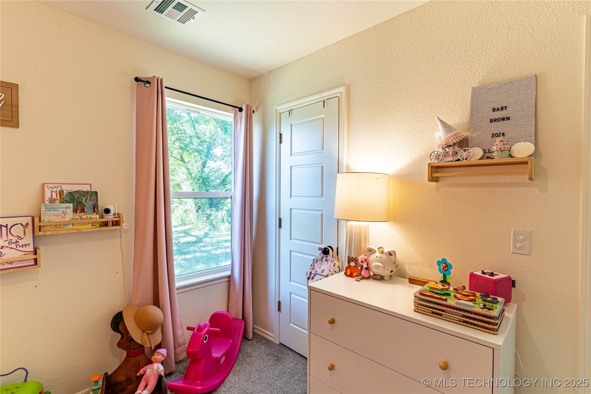 904 S Hickory Street Property Photo 16