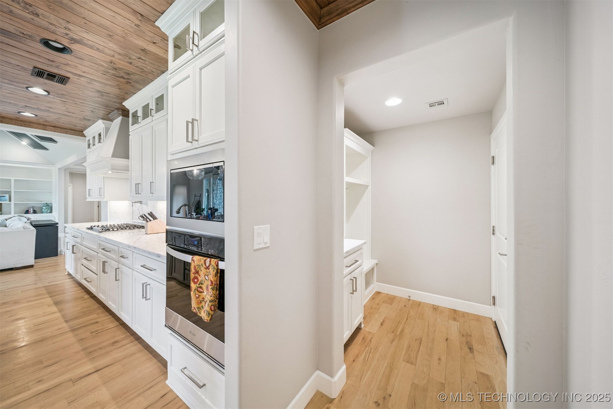 4135 E 179th Street S Property Photo 22