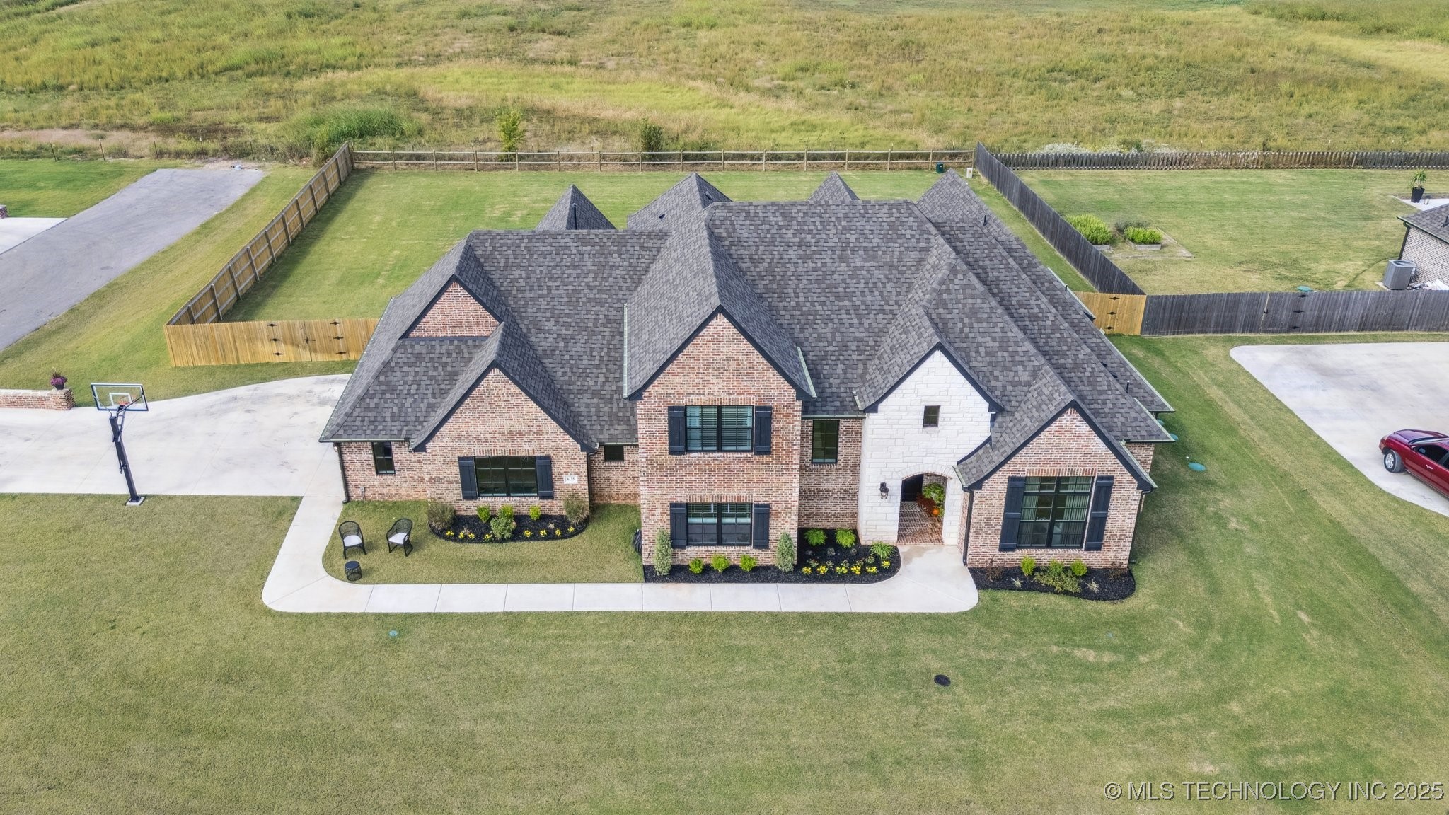 4135 E 179th Street S Property Photo 59