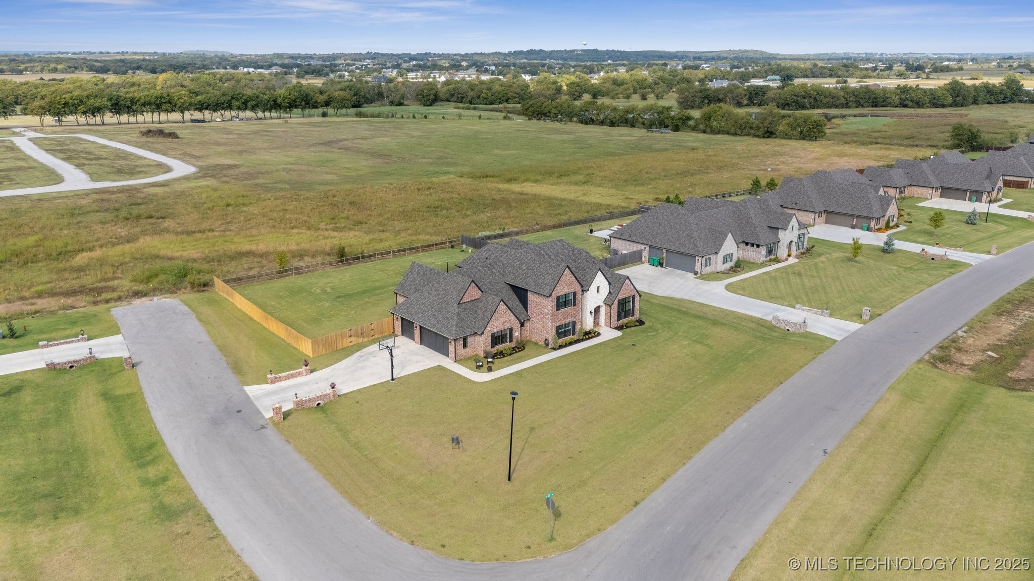 4135 E 179th Street S Property Photo 63