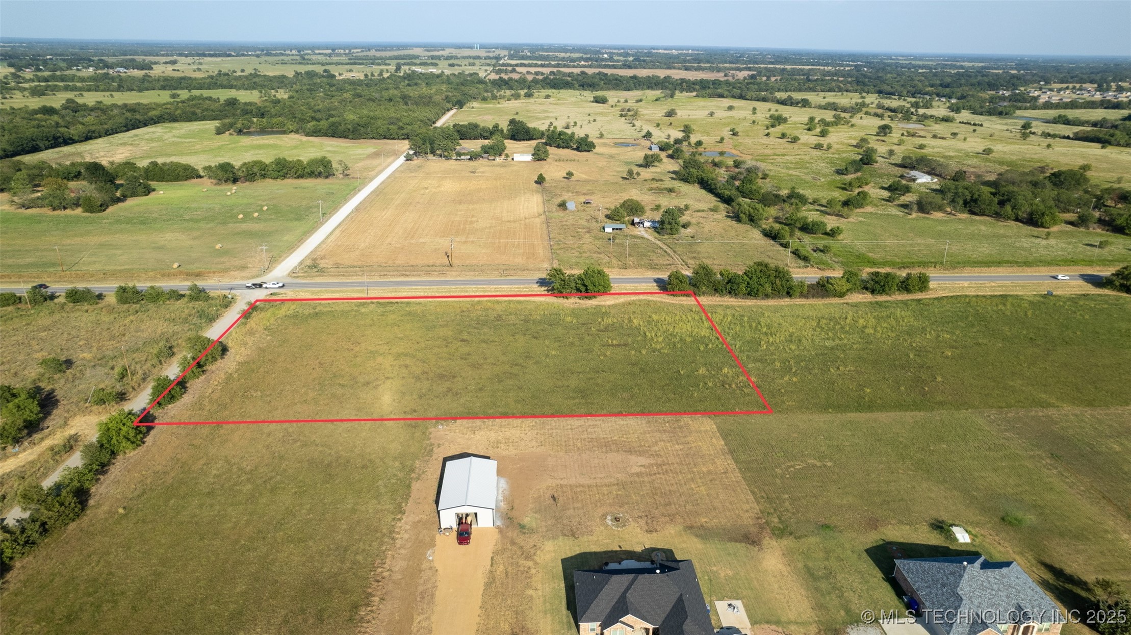 009 Davis Property Photo 3