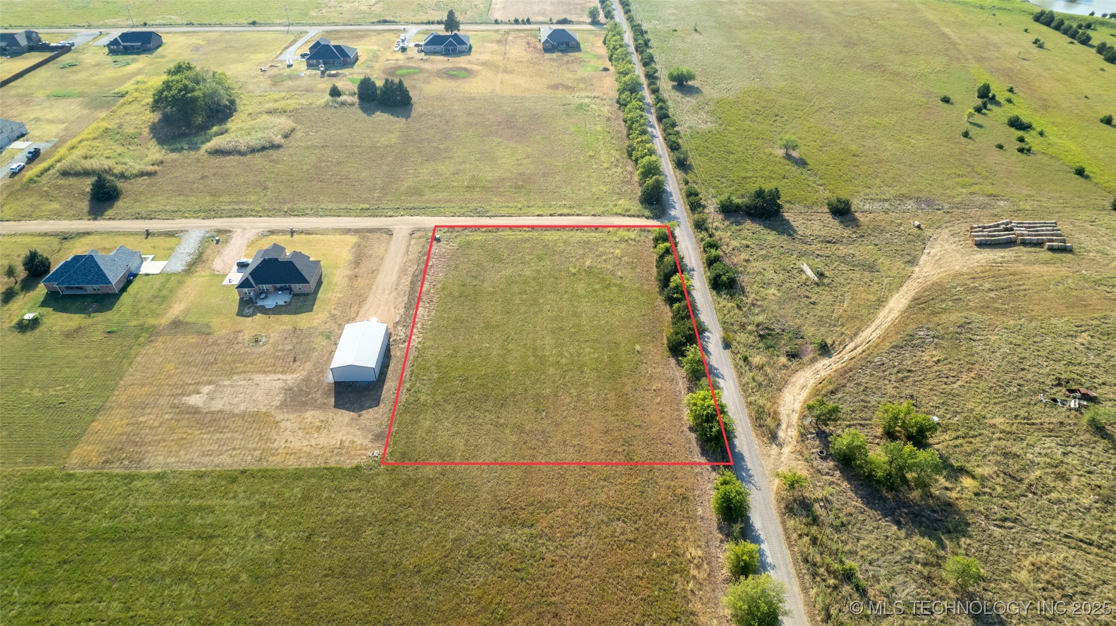 007 Paralee Street Property Photo 3