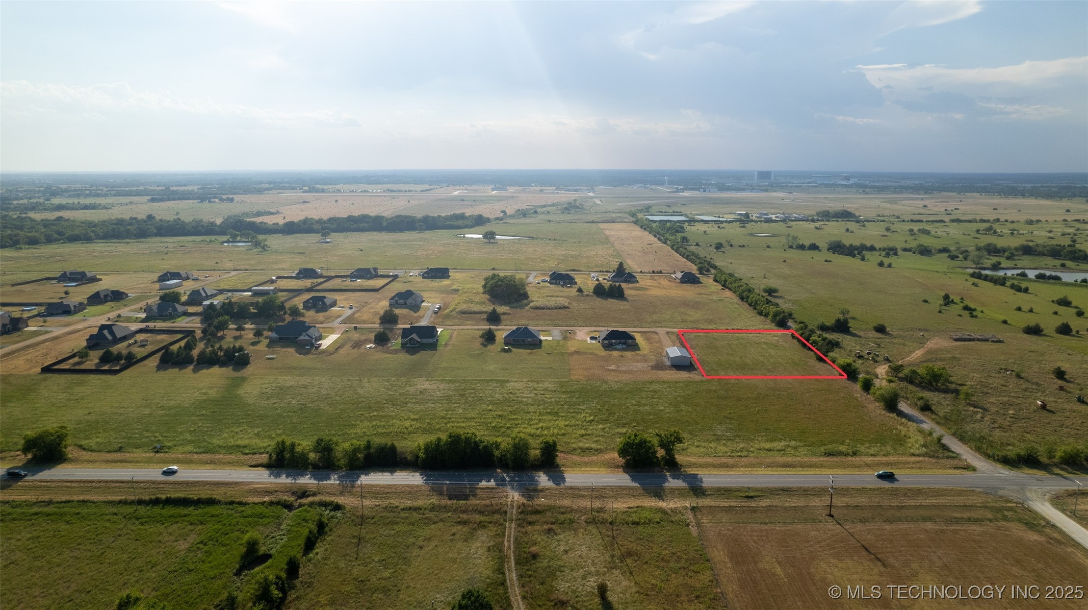 007 Paralee Street Property Photo 6