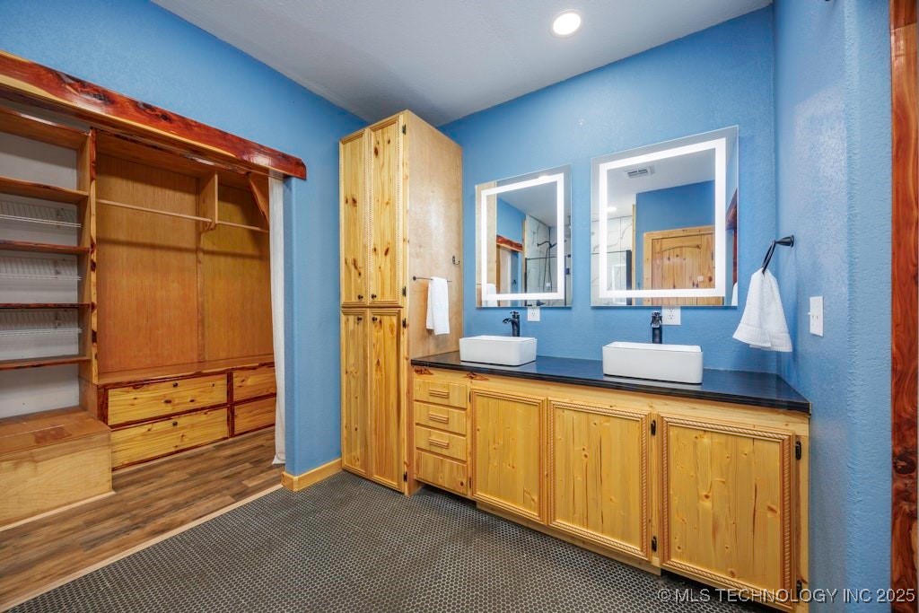 346 County Road 2570 Property Photo 22