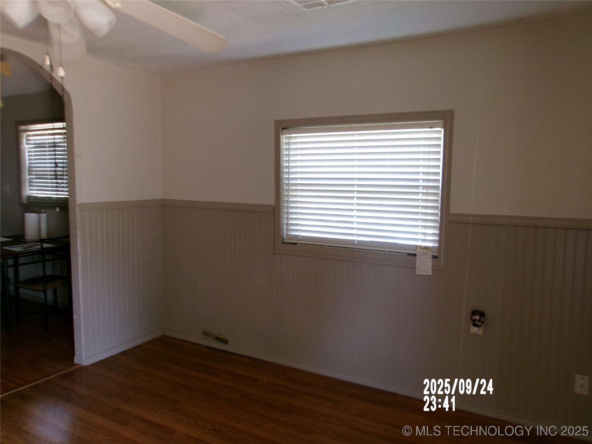 721 S Hickory Avenue Property Photo 6