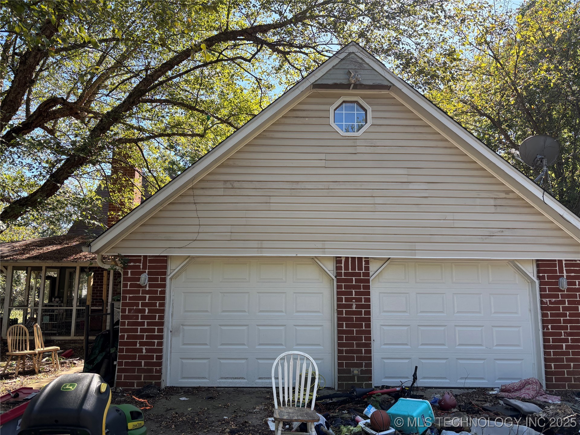 19450 E Acorn Road Property Photo 3