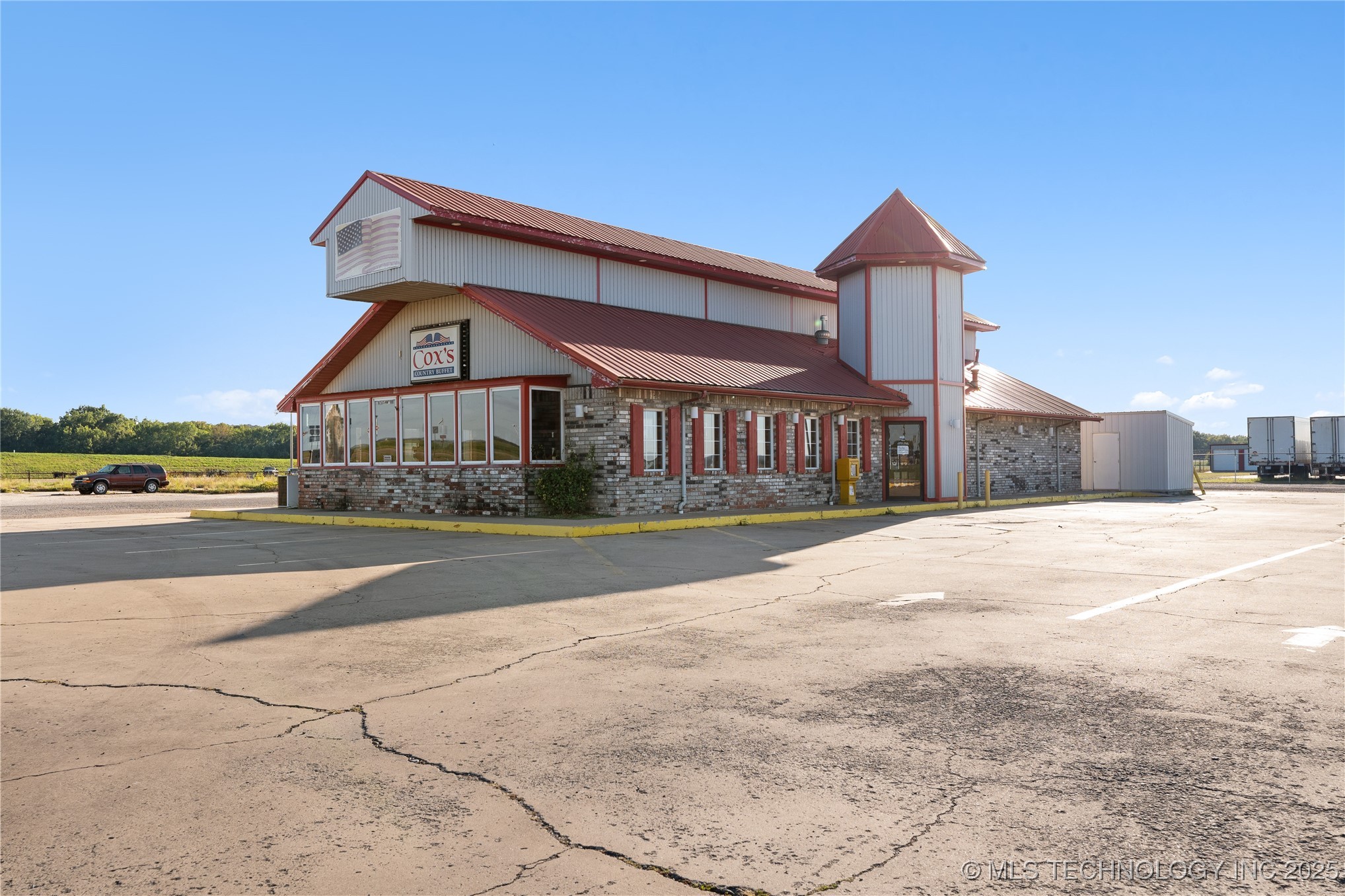 18753 S Highway 100 Property Photo 12