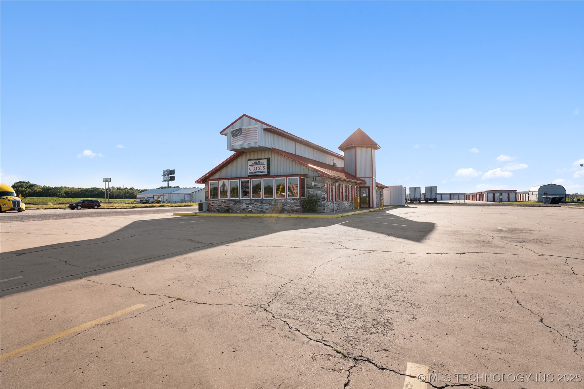 18753 S Highway 100 Property Photo 13