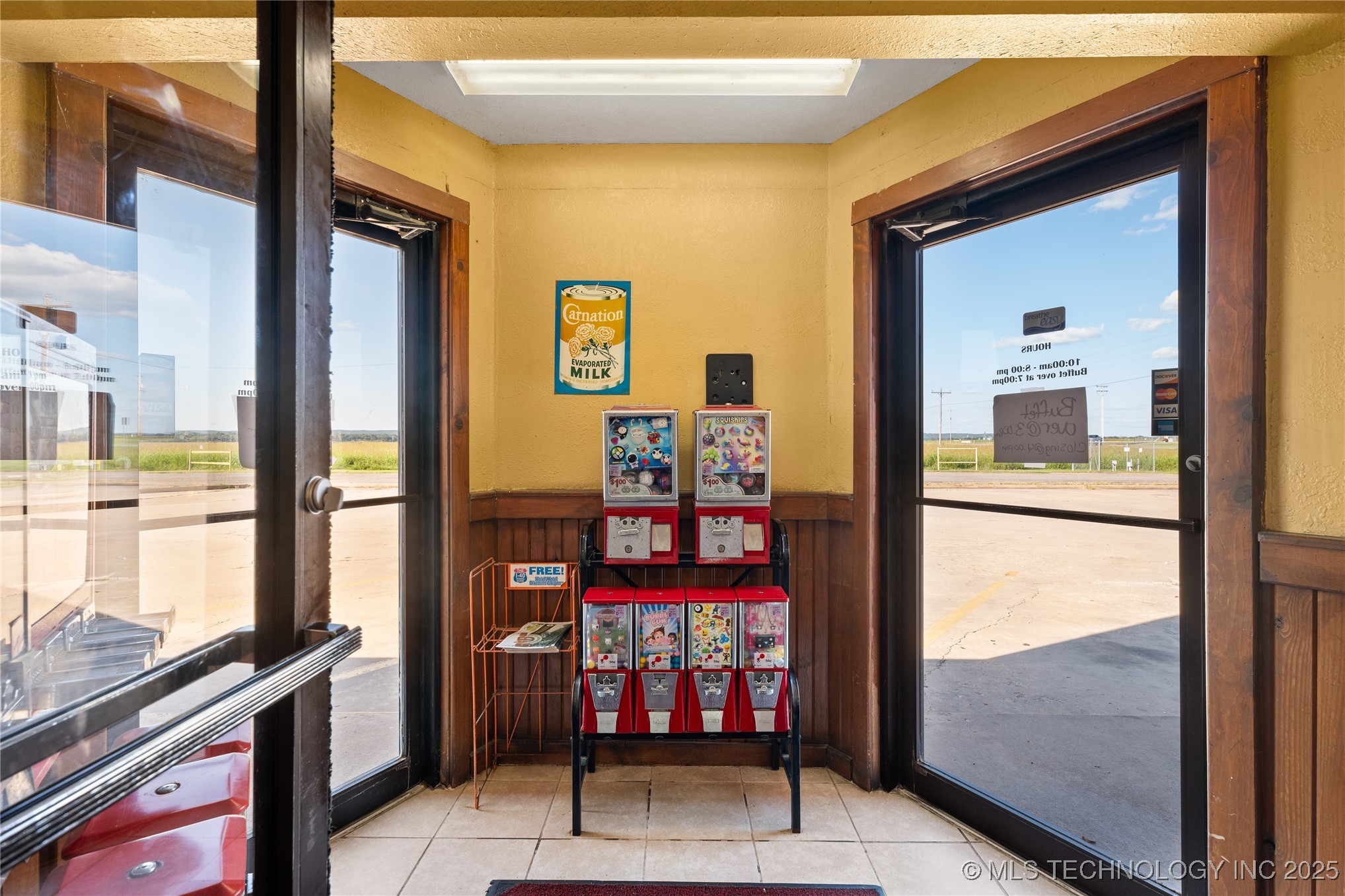 18753 S Highway 100 Property Photo 14