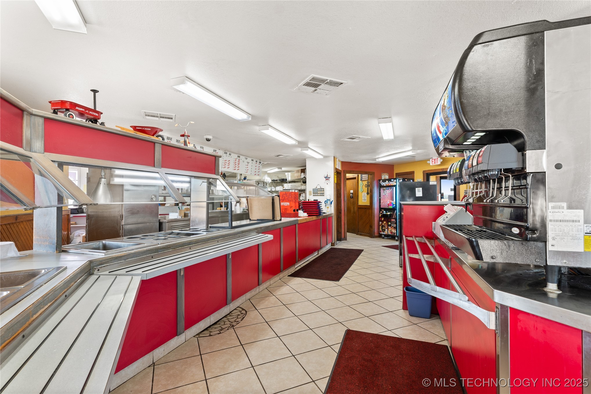 18753 S Highway 100 Property Photo 18