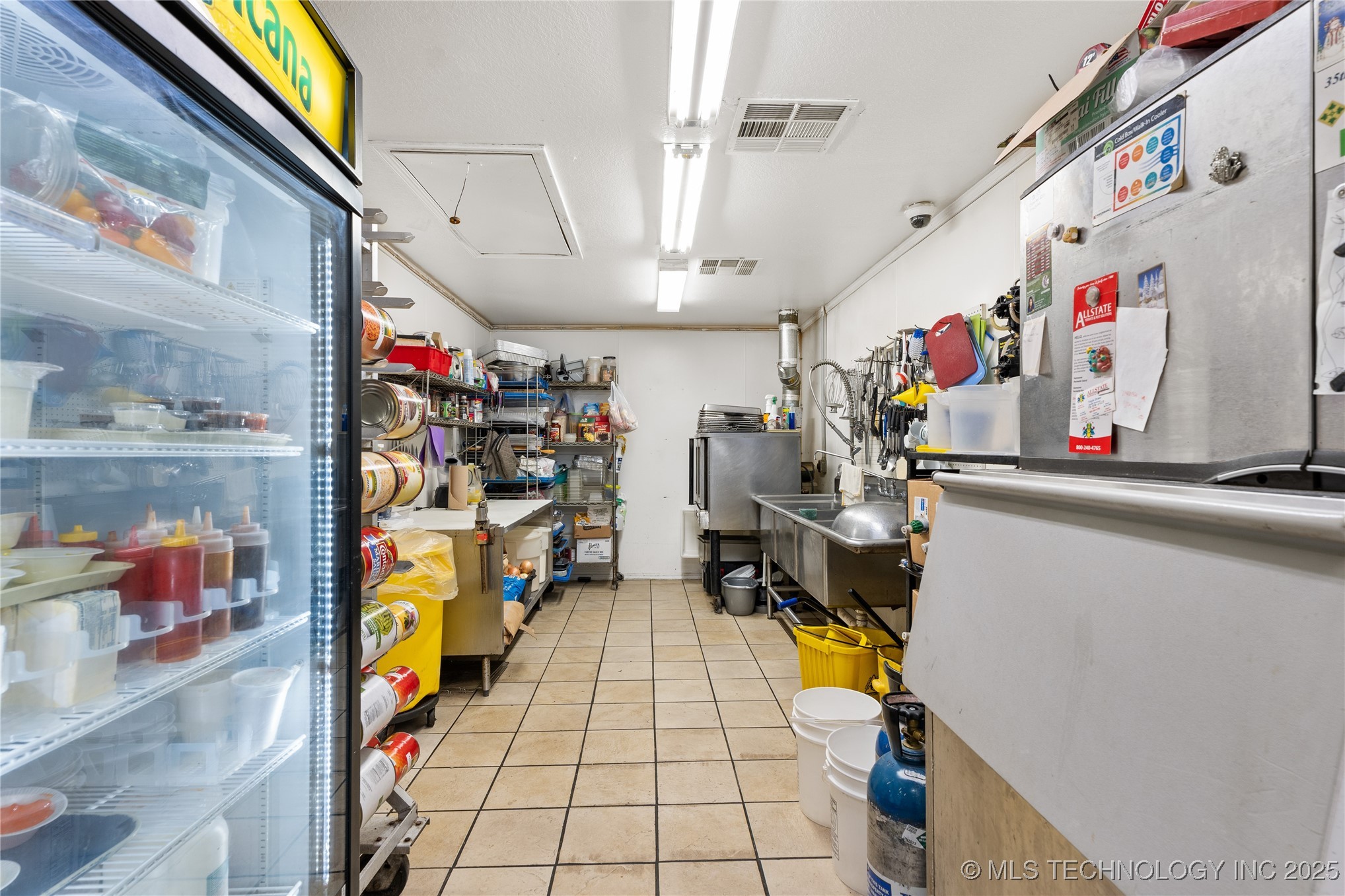 18753 S Highway 100 Property Photo 27